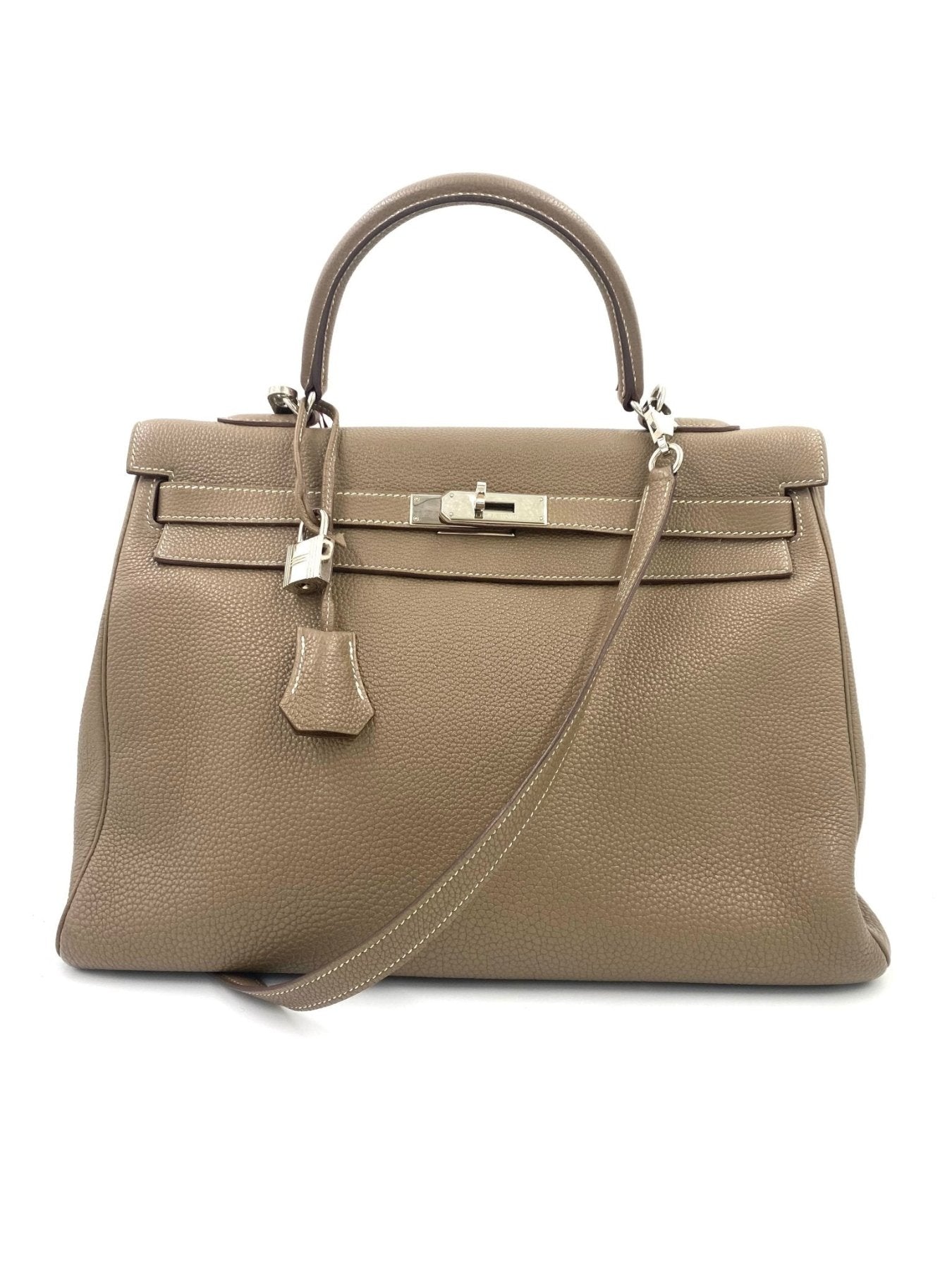 HERMES Kelly 35 Togo Handtasche in Etoupe mit Palladium Hardware, Schulterriemen und klassischem Drehverschluss