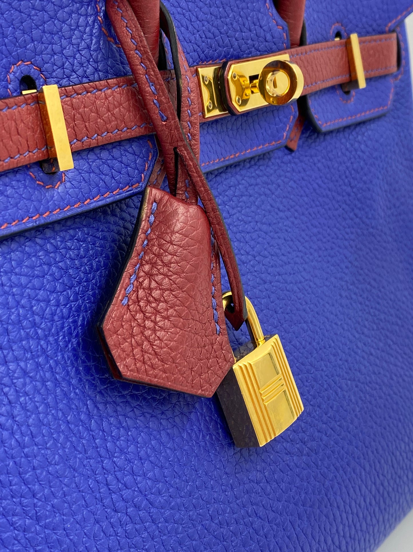 HERMÈS Birkin 25 Clemence Leder Electric Blue gold Hardware Fullset mit Original Rechnung