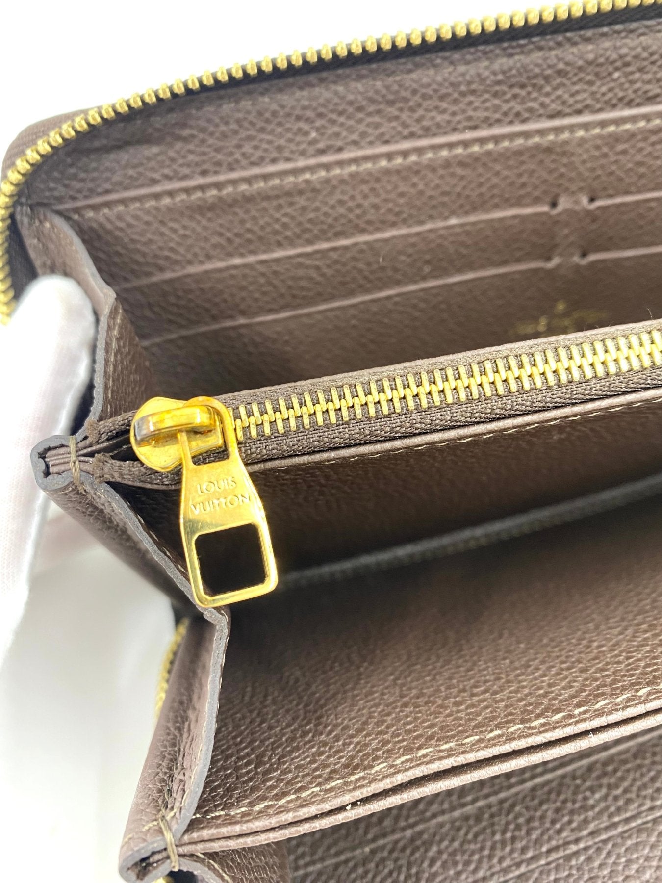 LOUIS VUITTON Portemonnaie Zippy Monogram Empreinte