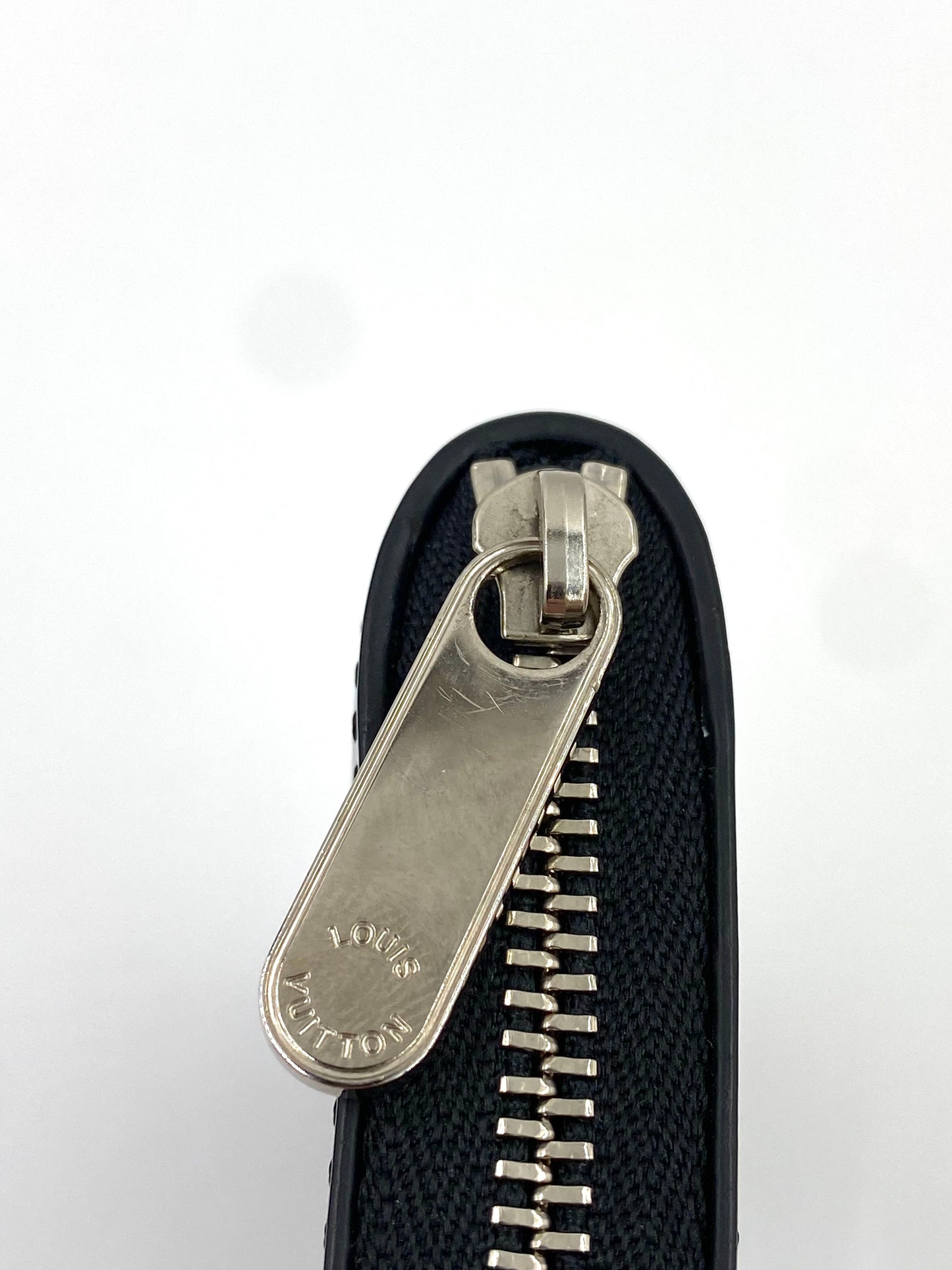LOUIS VUITTON Zippy Coin Venice Mirior noir