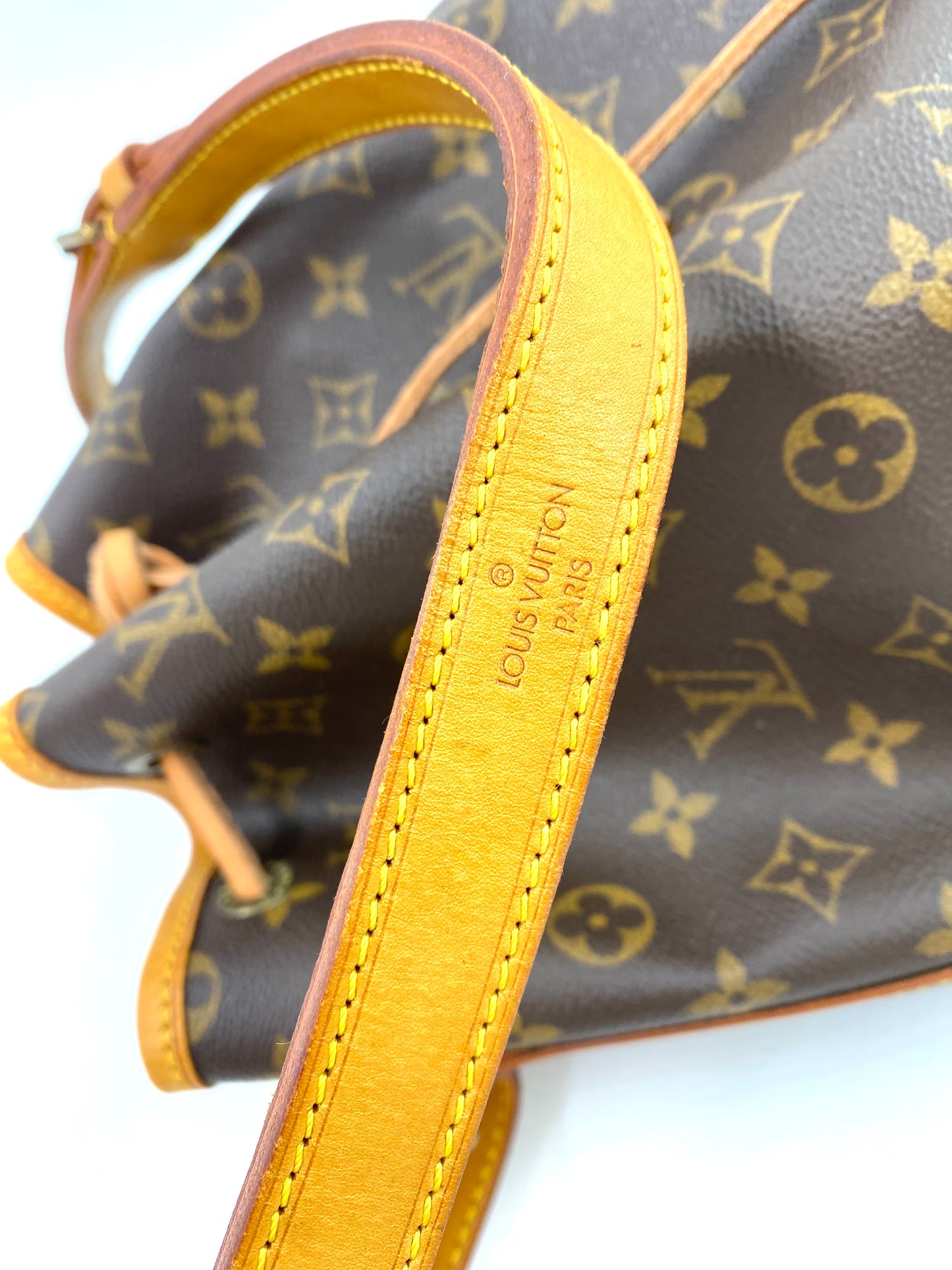 LOUIS VUITTON Noe grande Monogram Canvas