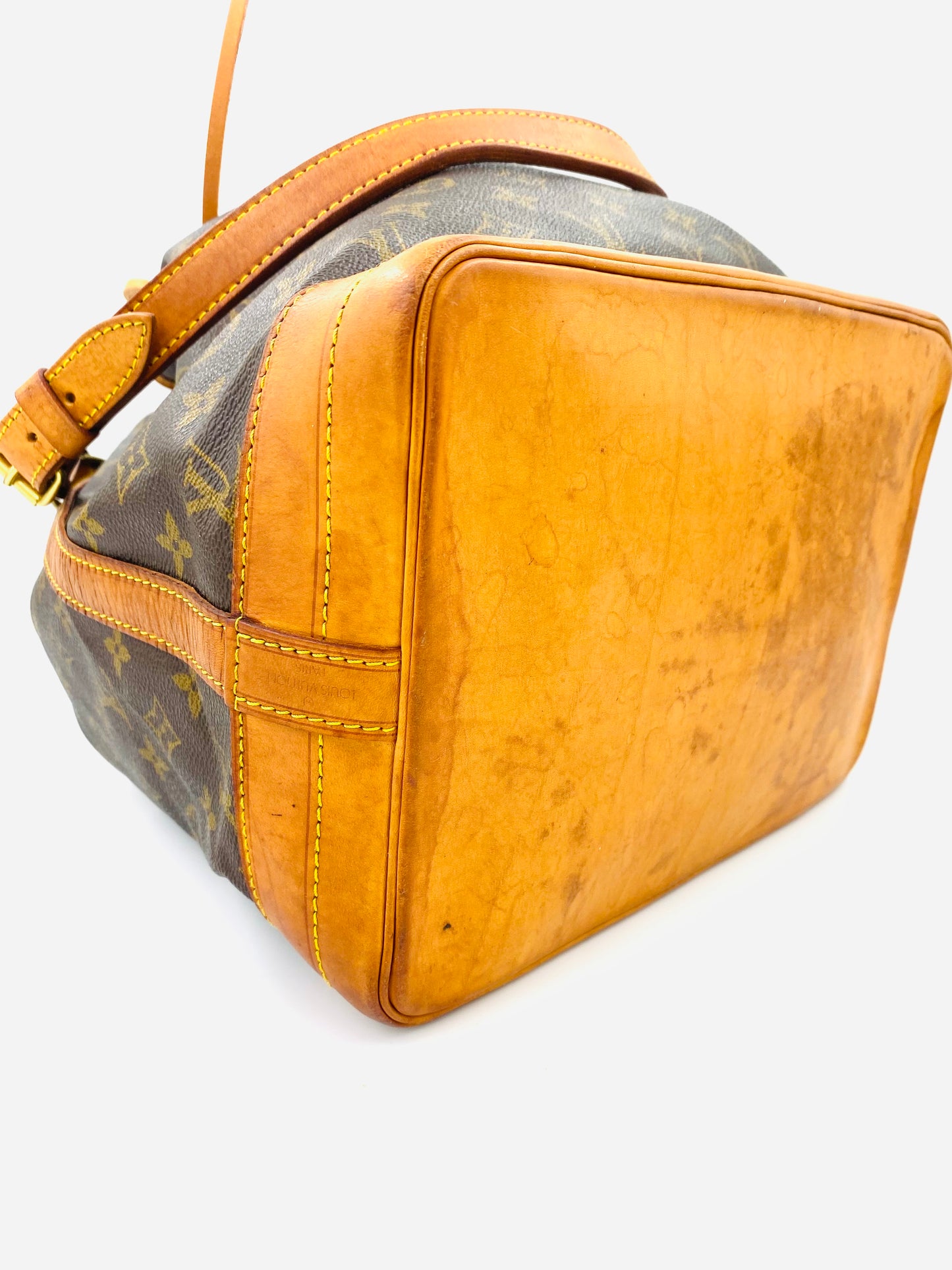 LOUIS VUITTON Noe grande Monogram Canvas