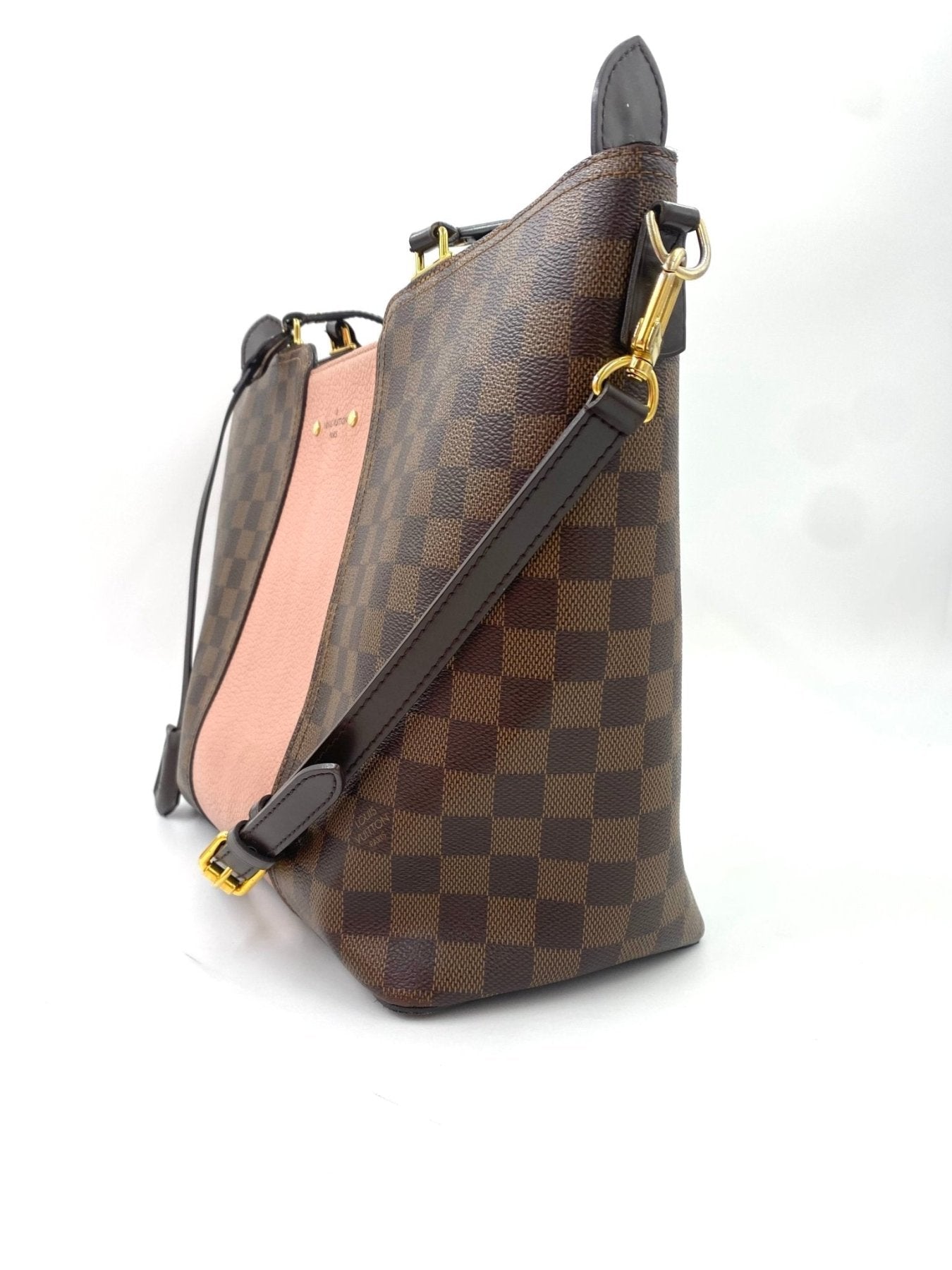 Louis Vuitton Jersey Magnolia Damier Ebene Tasche mit rosa Lederakzent, verstellbarem Schulterriemen und goldenen Beschlagen