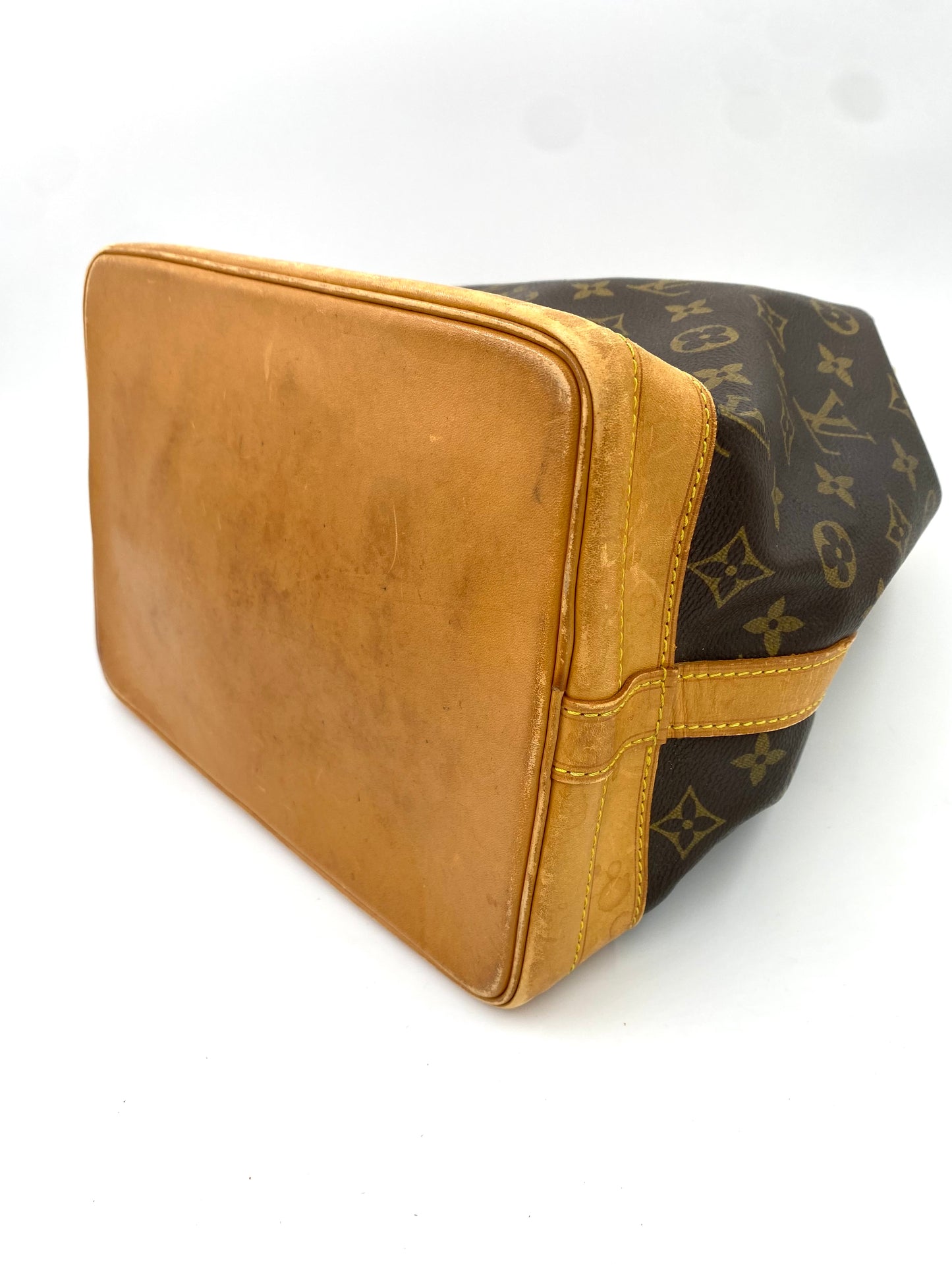 LOUIS VUITTON Noe grande Monogram Canvas