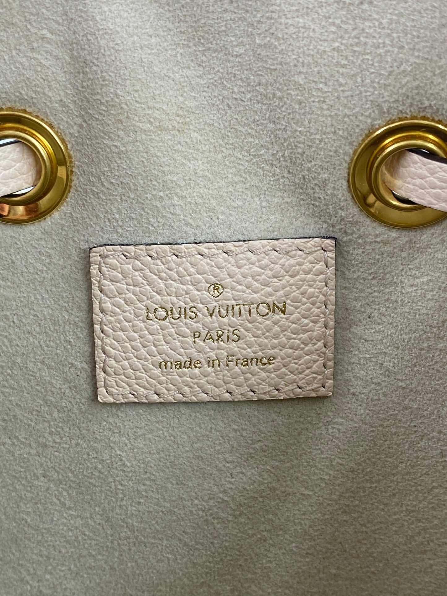 LOUIS VUITTON Neo Noe BB Monogram Empreinte creme safran