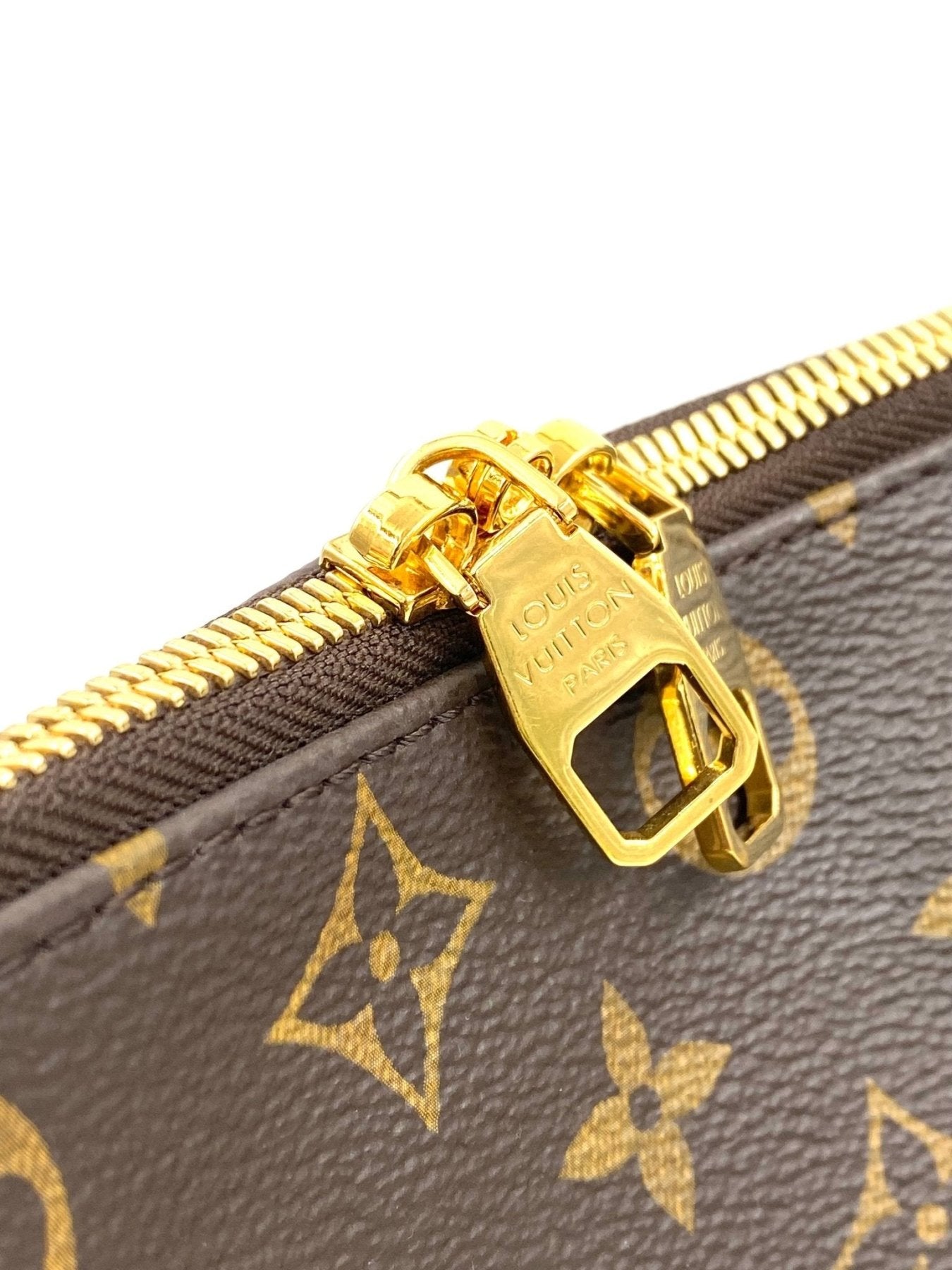 LOUIS VUITTON Berri PM Monogram Canvas - Clutch & Macarons - DU0137 - Clutch & Macarons -