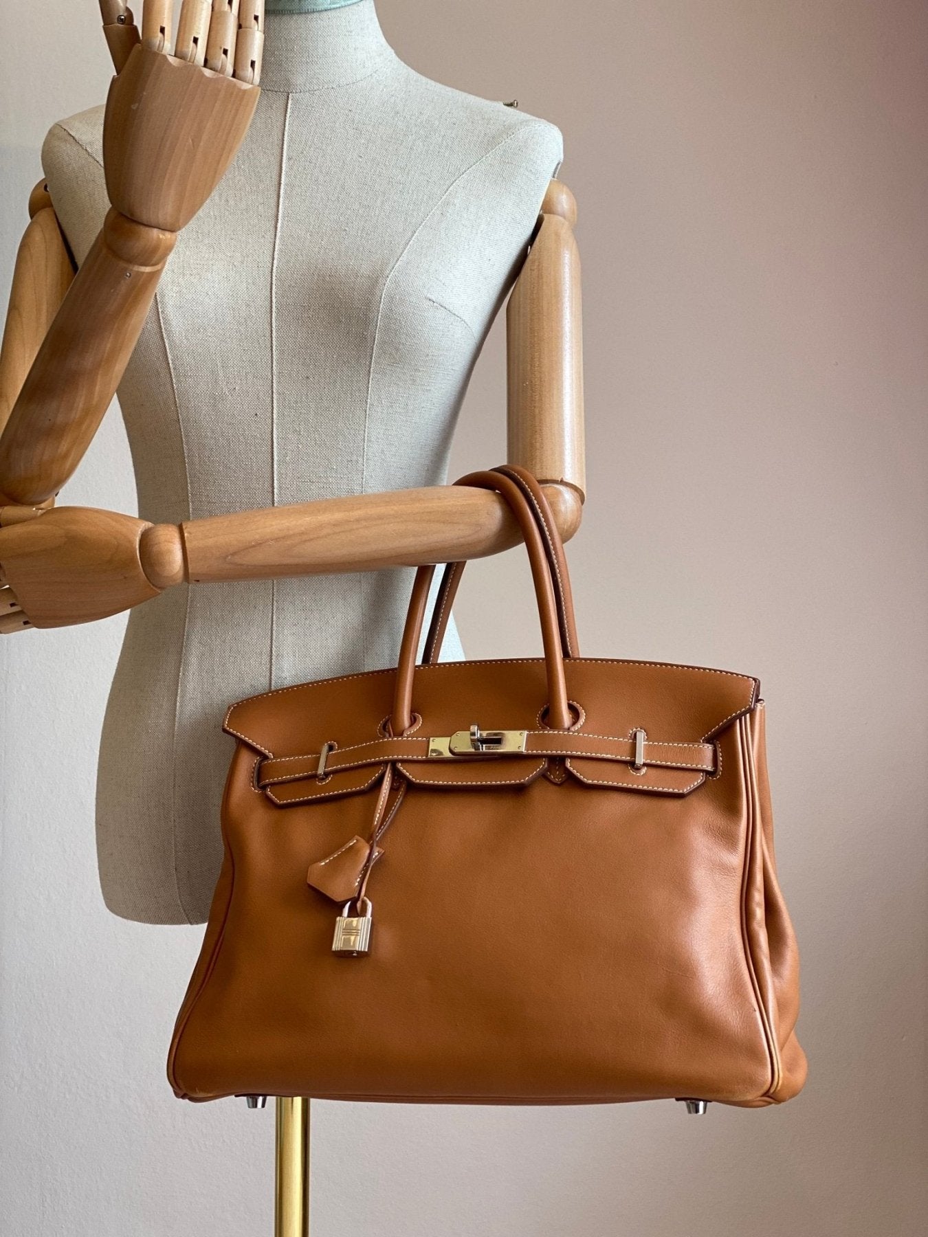 HERMÈS Birkin 35 Soft Gulliver Gold Palladium Hardware - Clutch & Macarons - M im Quadrat, 2009 - Clutch & Macarons -