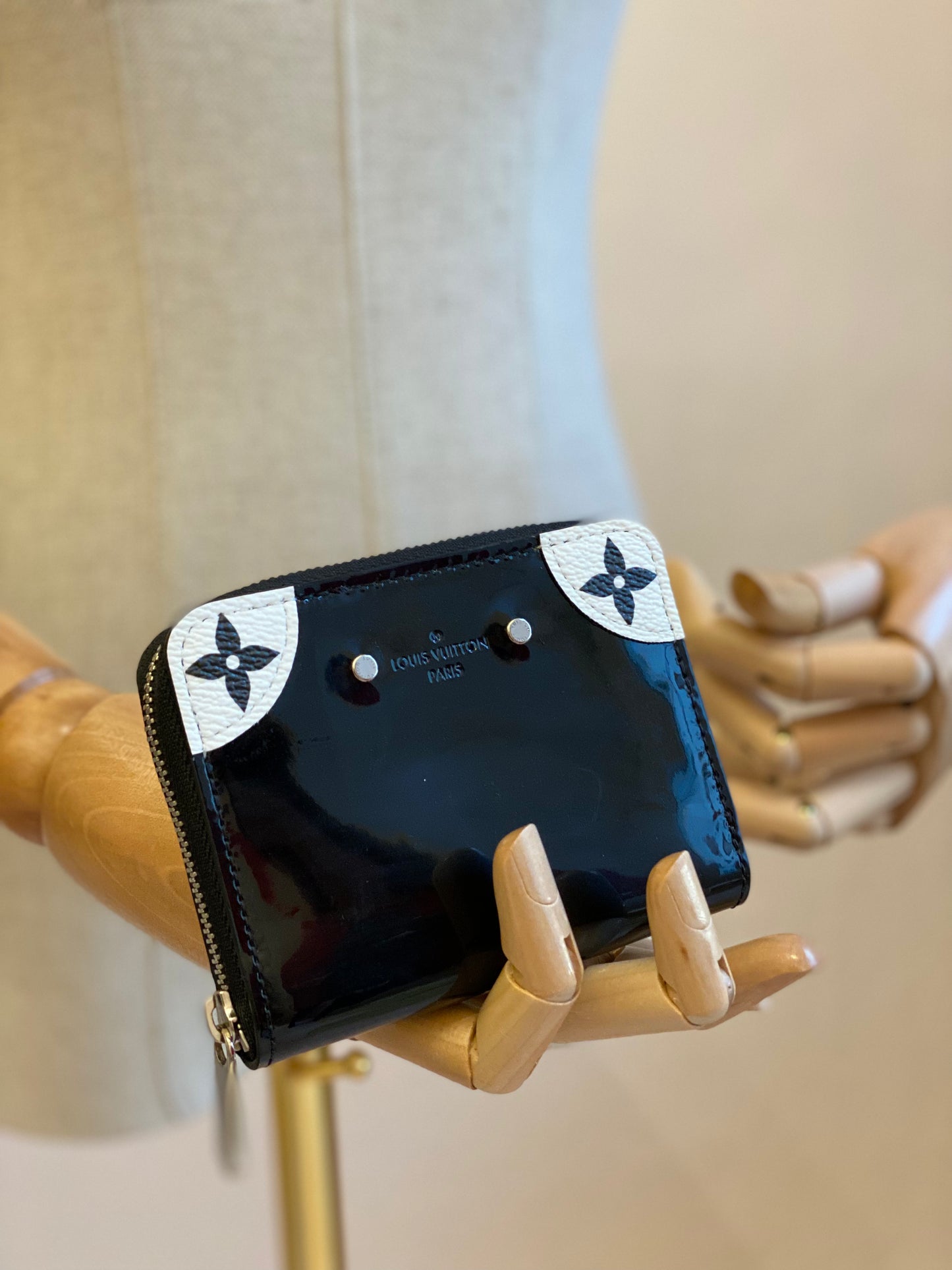 LOUIS VUITTON Zippy Coin Venice Mirior noir