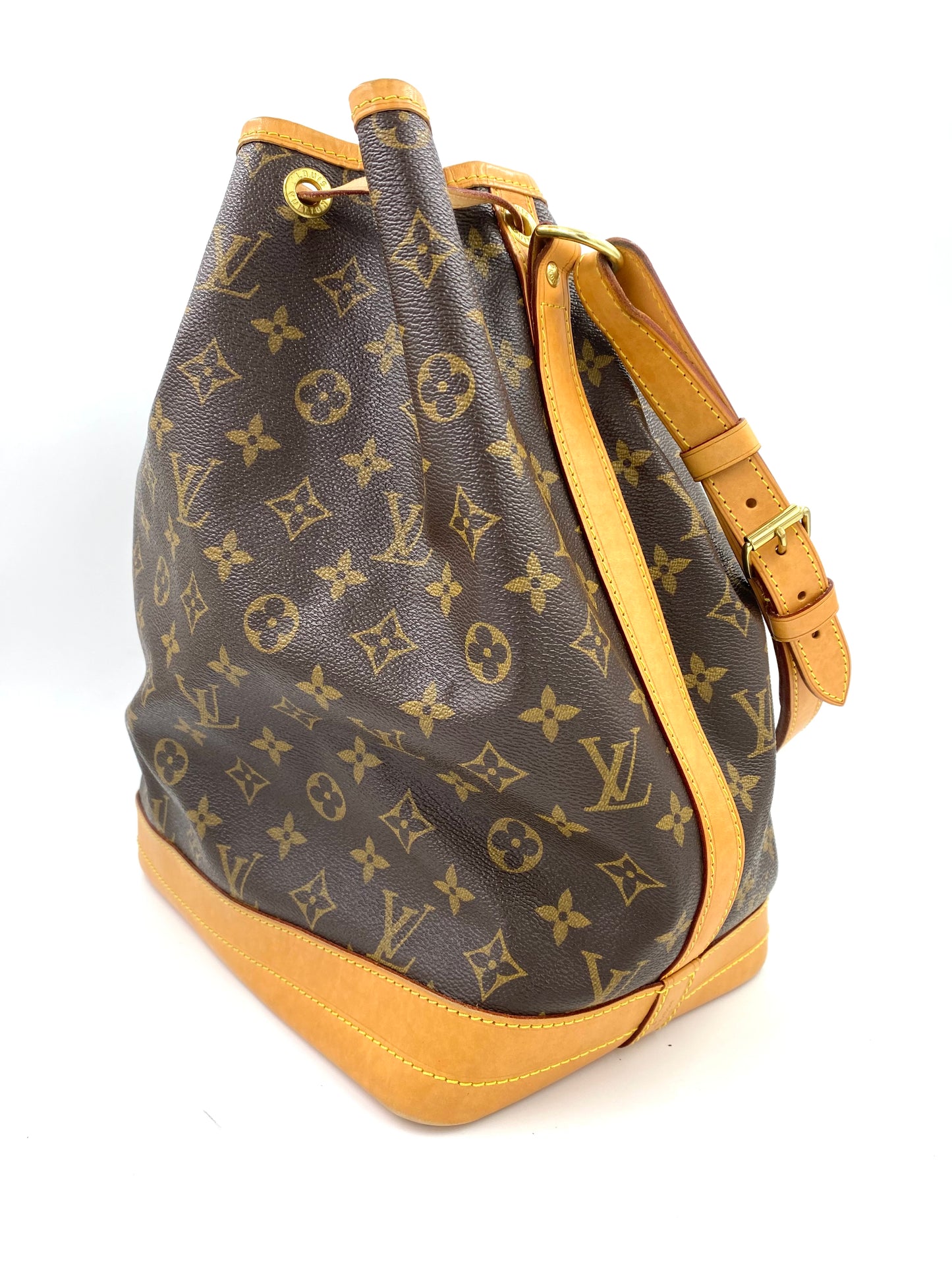 LOUIS VUITTON Noe grande Monogram Canvas
