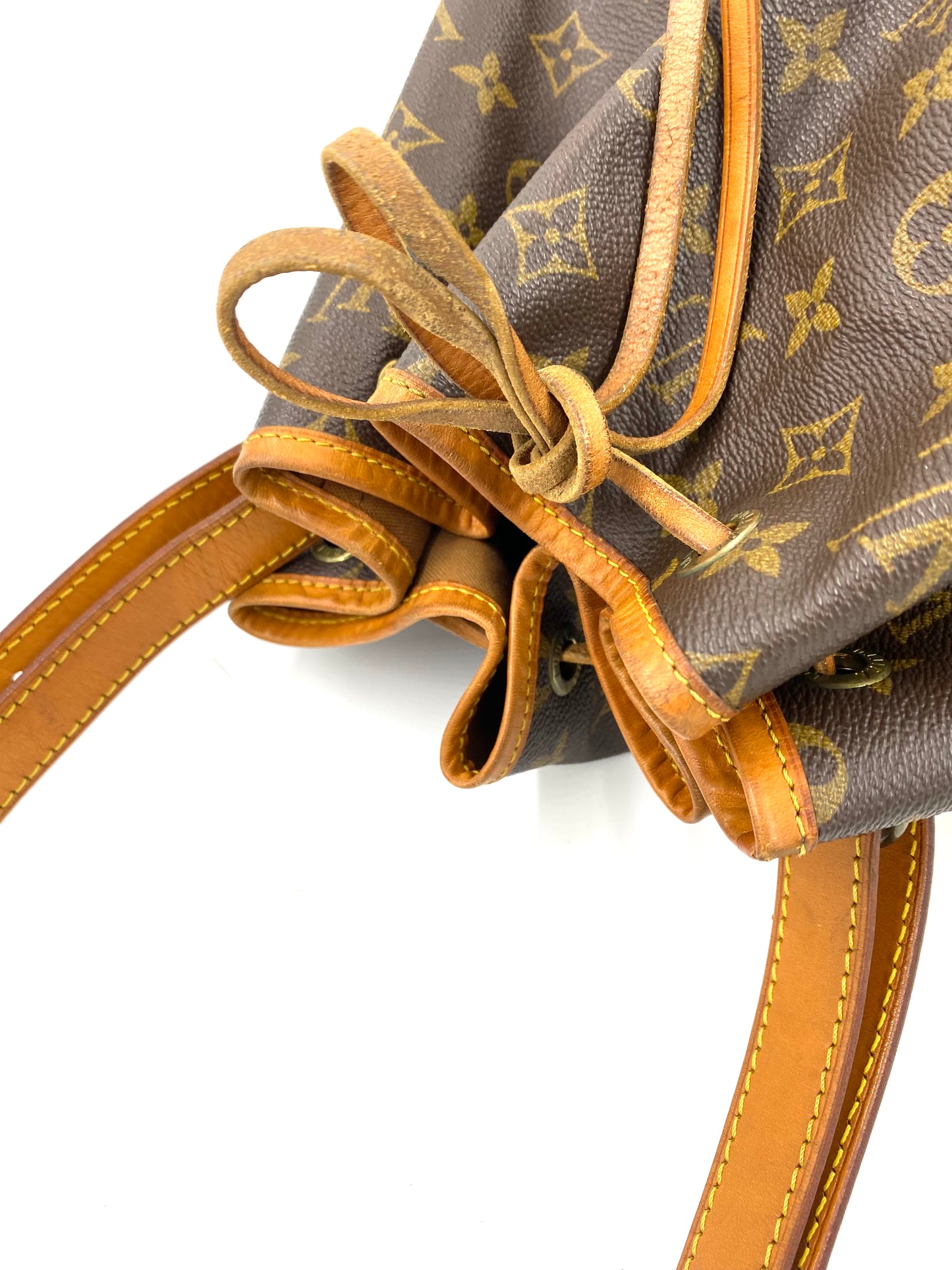 LOUIS VUITTON Noe grande Monogram Canvas