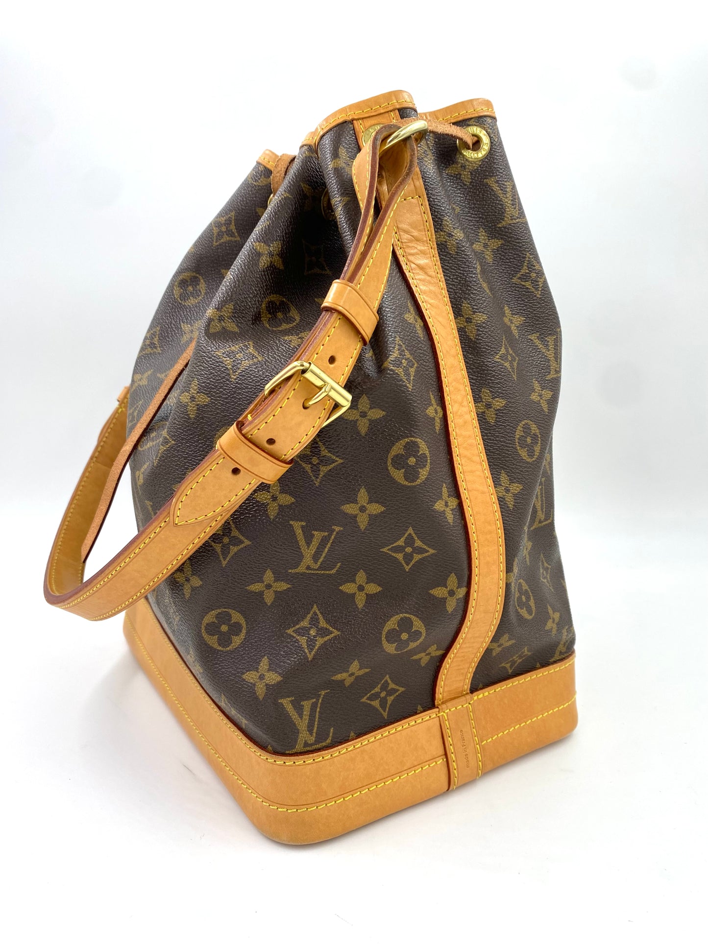 LOUIS VUITTON Noe grande Monogram Canvas