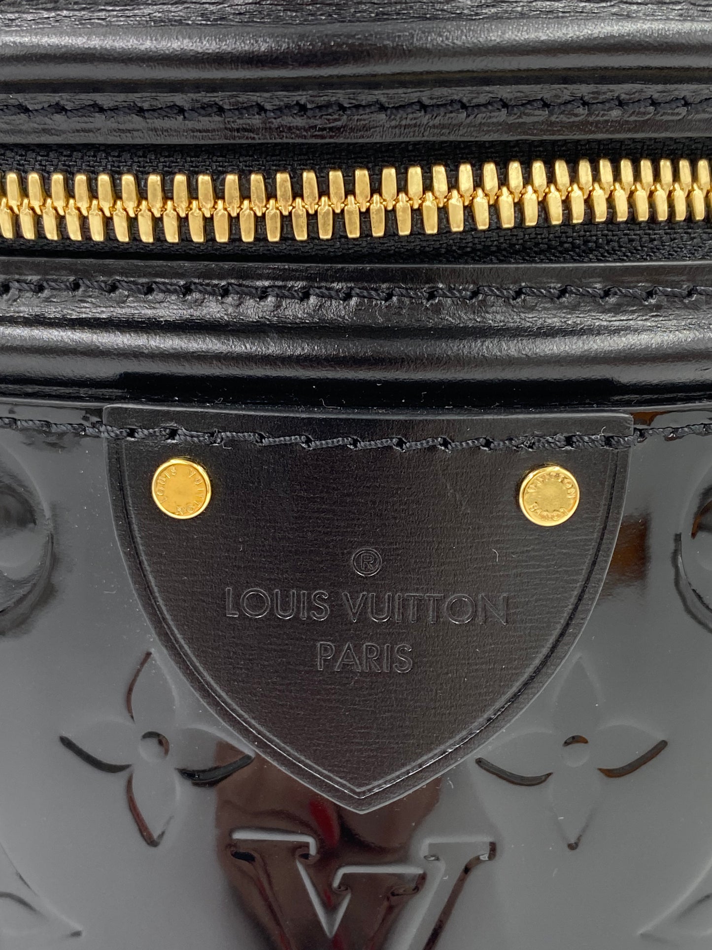LOUIS VUITTON Cannes Monogram Vernis noir