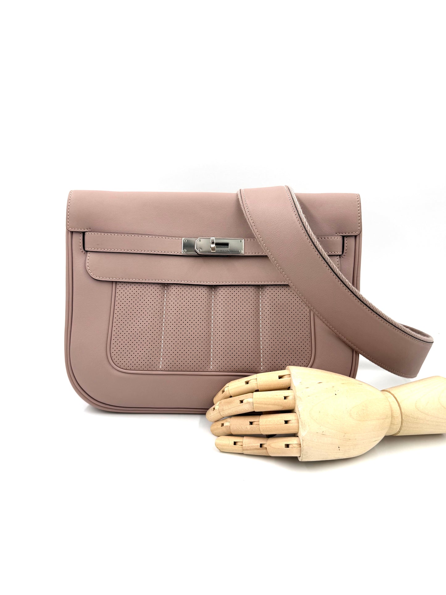 Elegante HERMÈS Berline 29 taupe PHW Designerhandtasche in hochwertigem Leder mit silberner Schnalle und breitem Schulterriemen