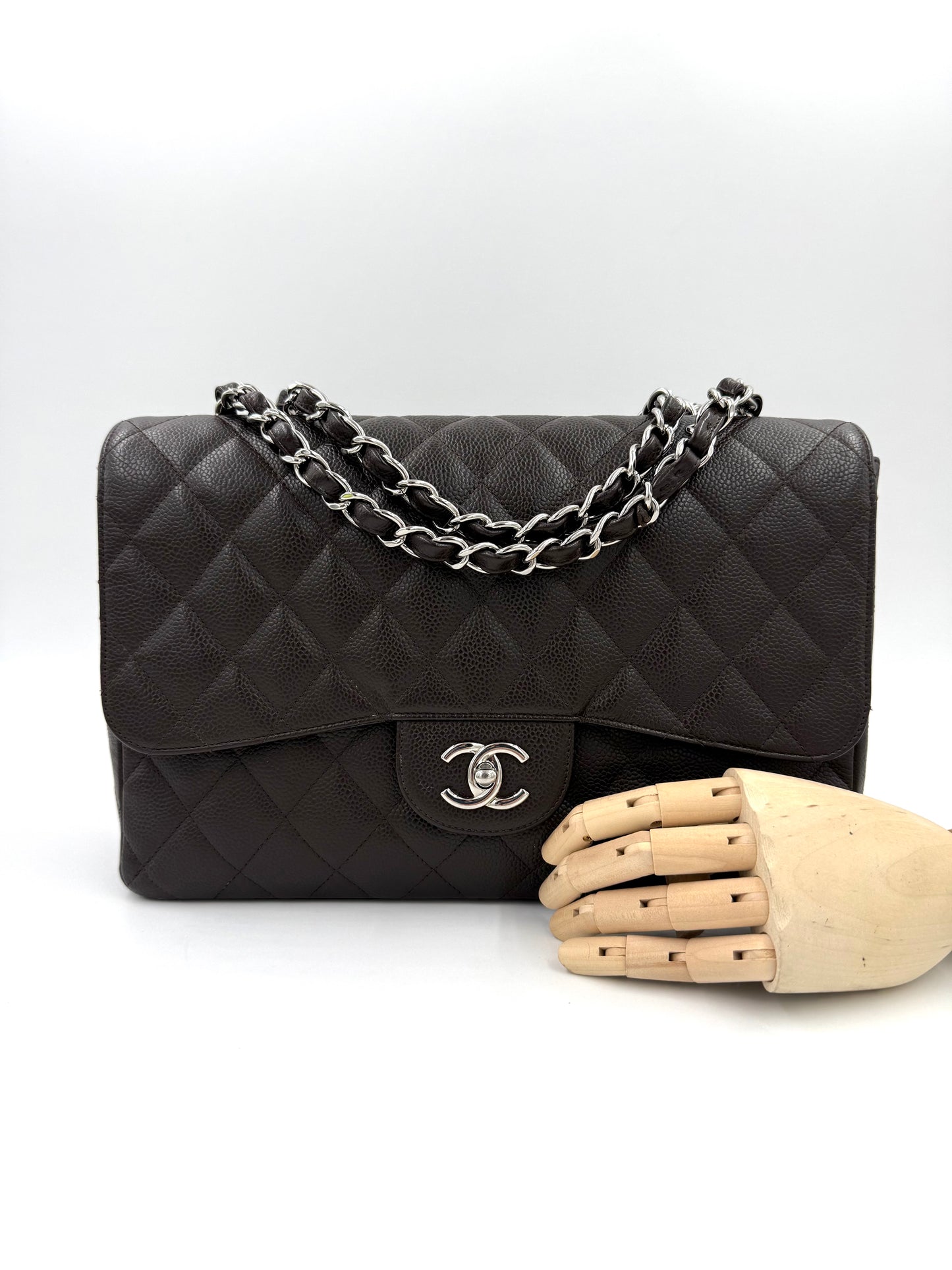 CHANEL Timeless Single Flap Jumbo Caviar dunkelbraun SHW Designer Handtasche mit Kettenriemen und Steppmuster