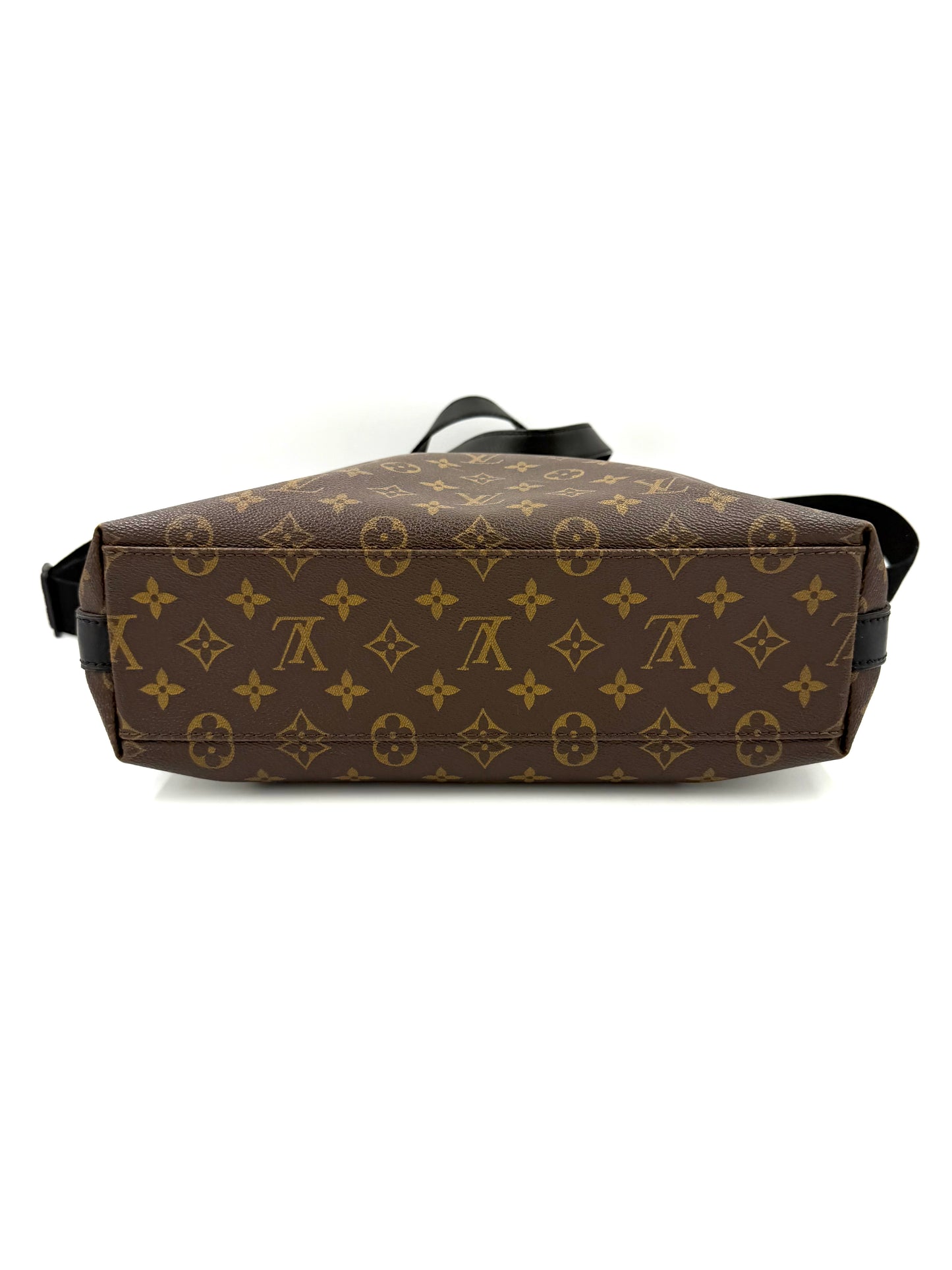Louis Vuitton Davis Monogram Macassar