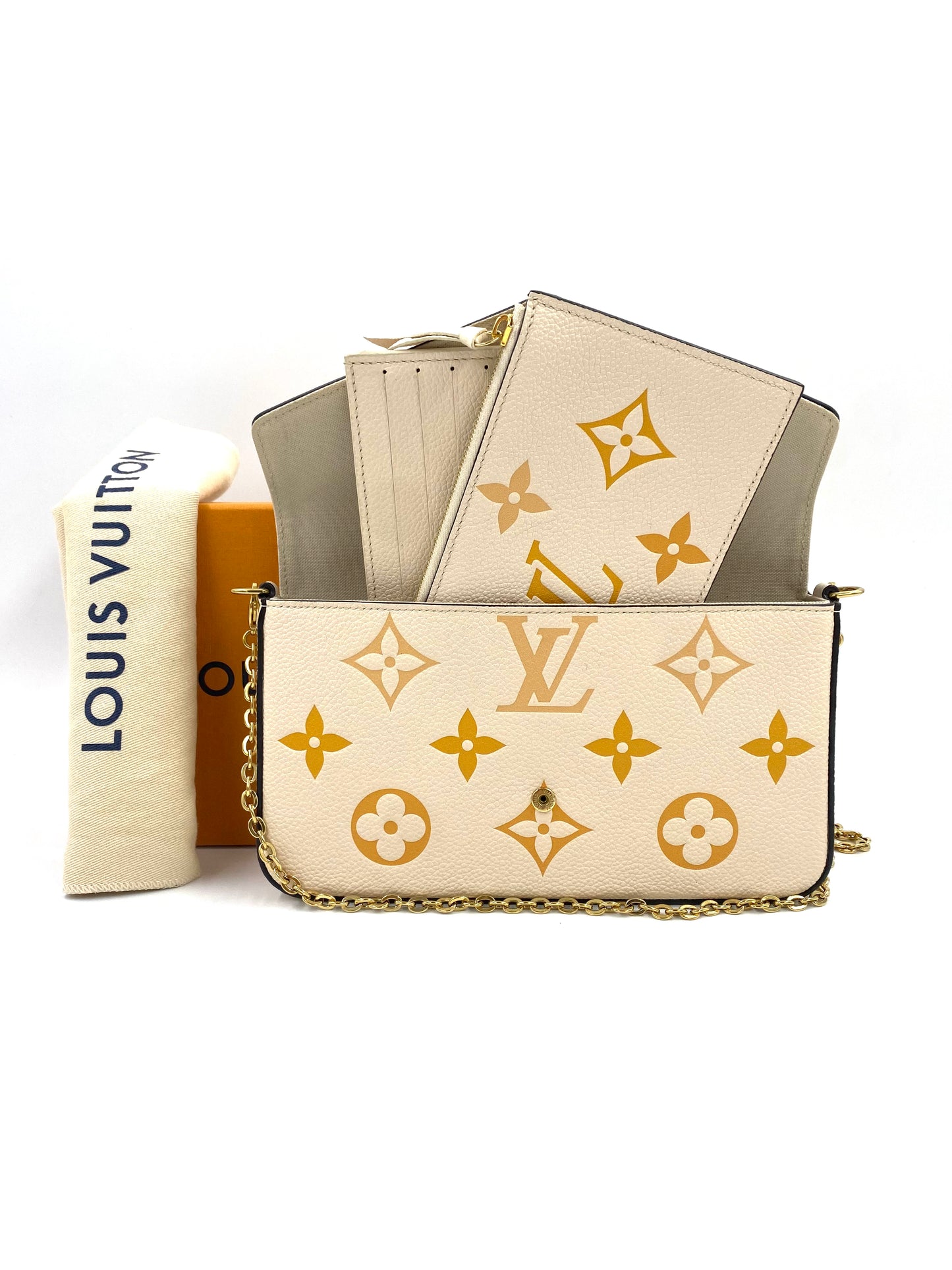 LOUIS VUITTON Pochette Felicie Monogram Empreinte by the Pool