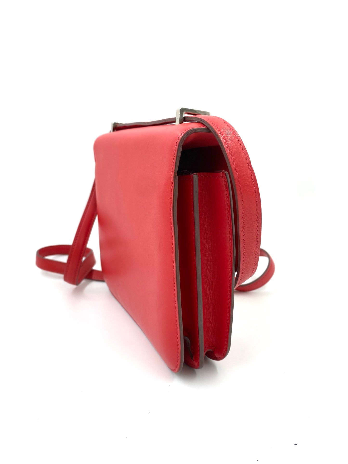 HERMÈS Constance 18 rouge Boxkalbsleder mit Palladium Hardware