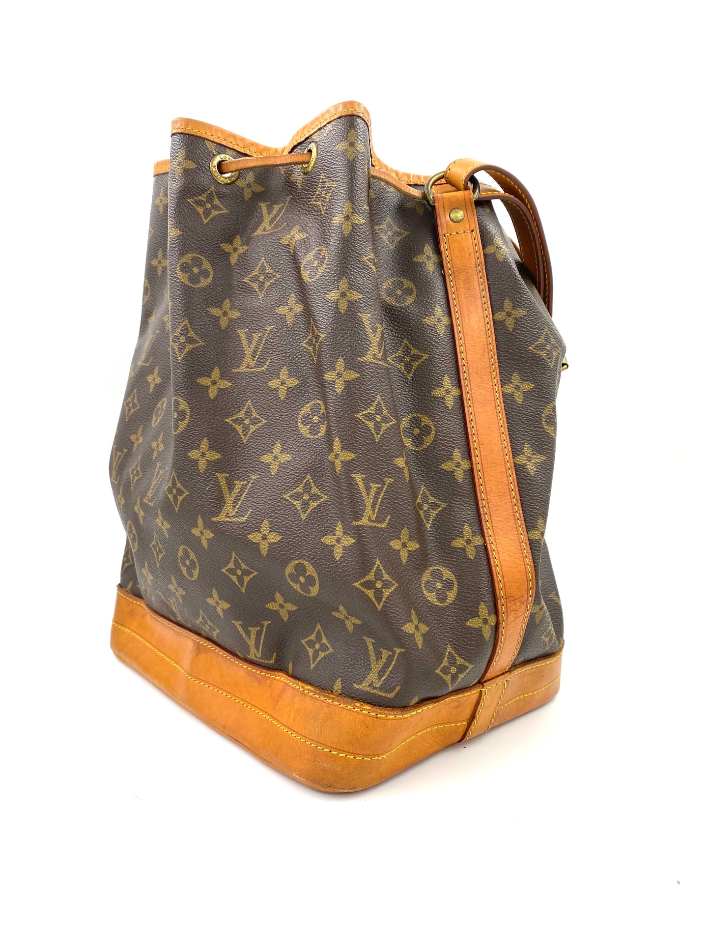 LOUIS VUITTON Noe grande Monogram Canvas