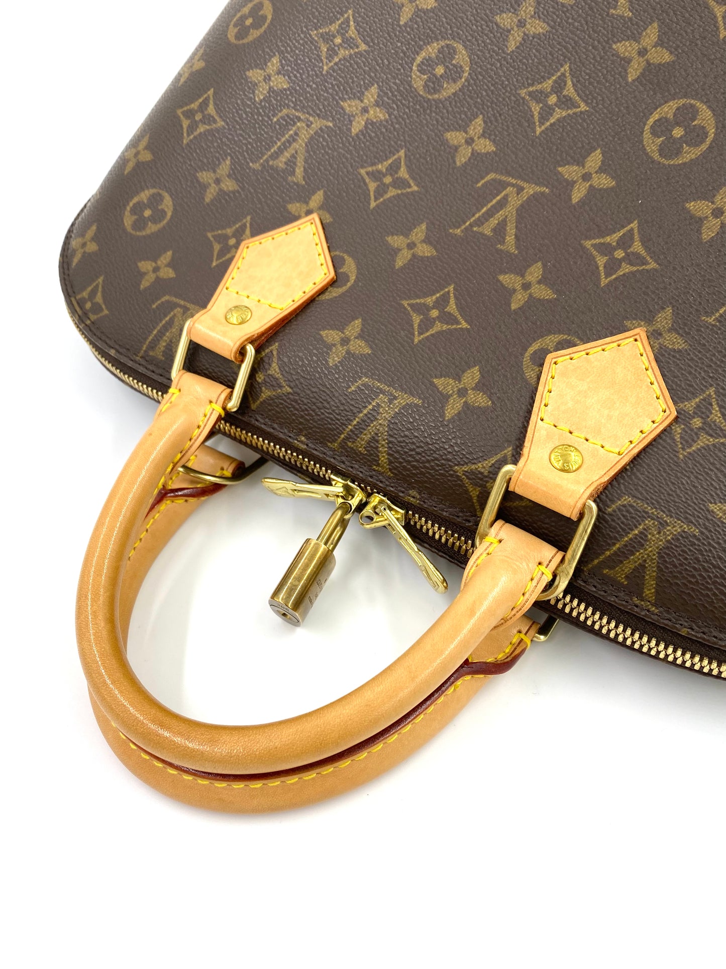LOUIS VUITTON Alma PM Monogram Canvas mit Schulterriemen