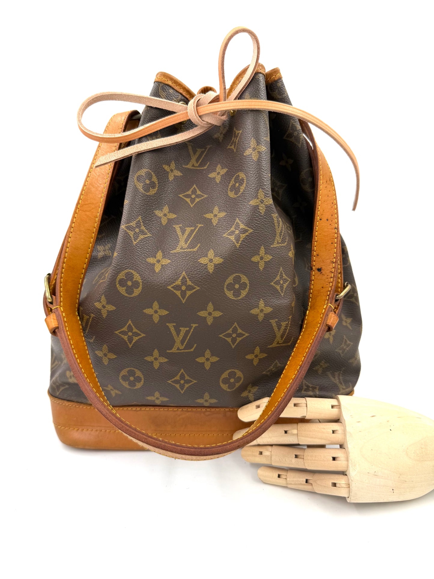 LOUIS VUITTON Noe grande Monogram Canvas Vintage
