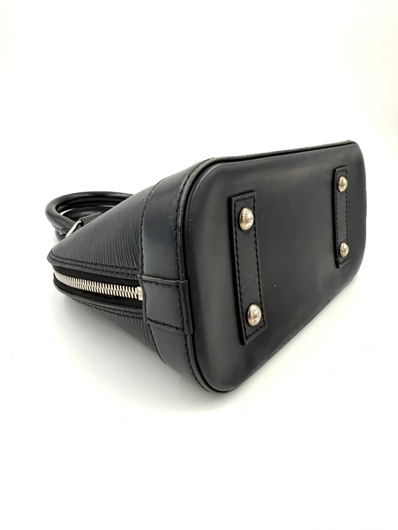 LOUIS VUITTON Alma BB Epi noir - Clutch & Macarons - AA4125 - Clutch & Macarons -