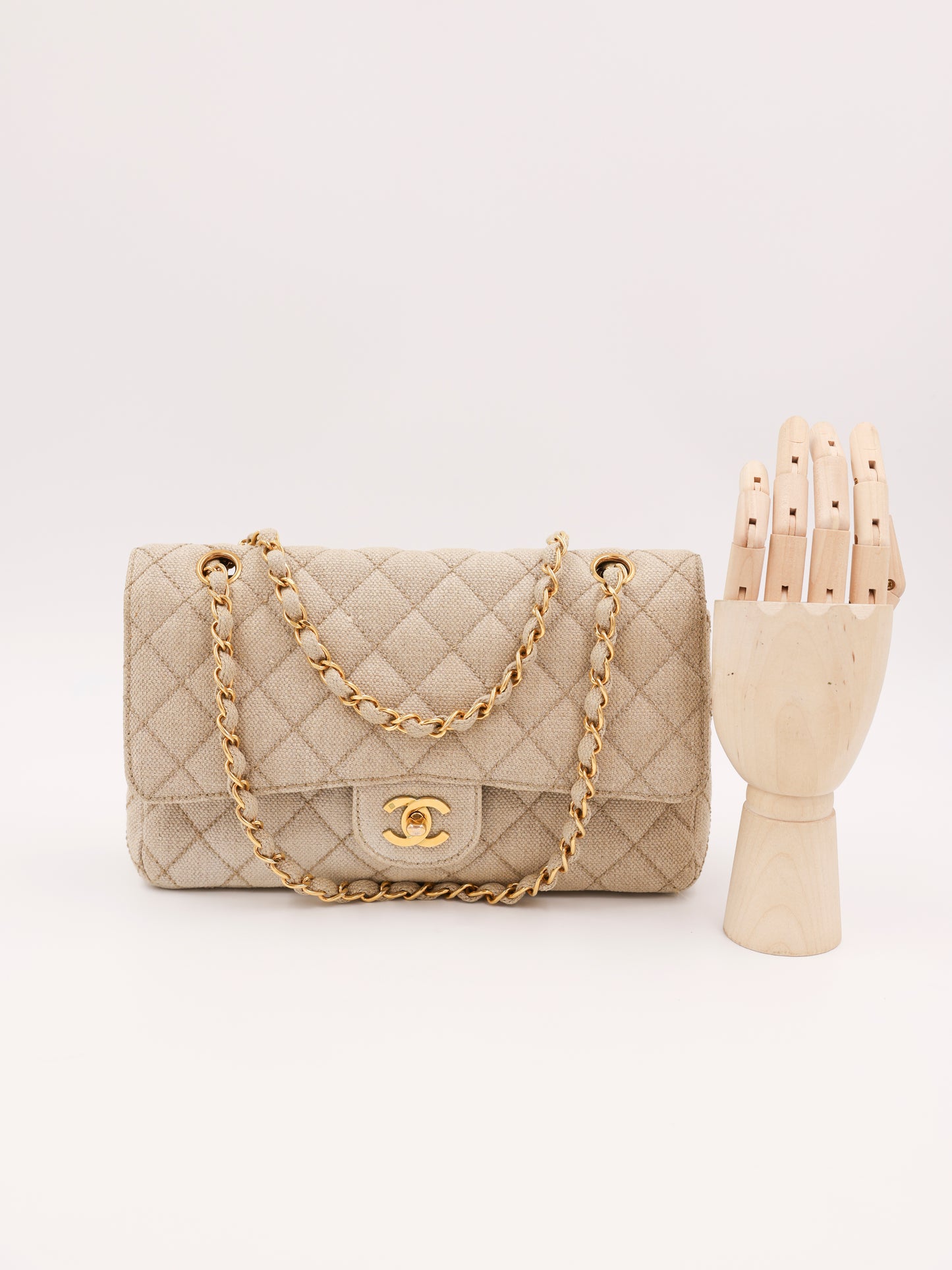 CHANEL Timeless Double Flap medium beige GHW