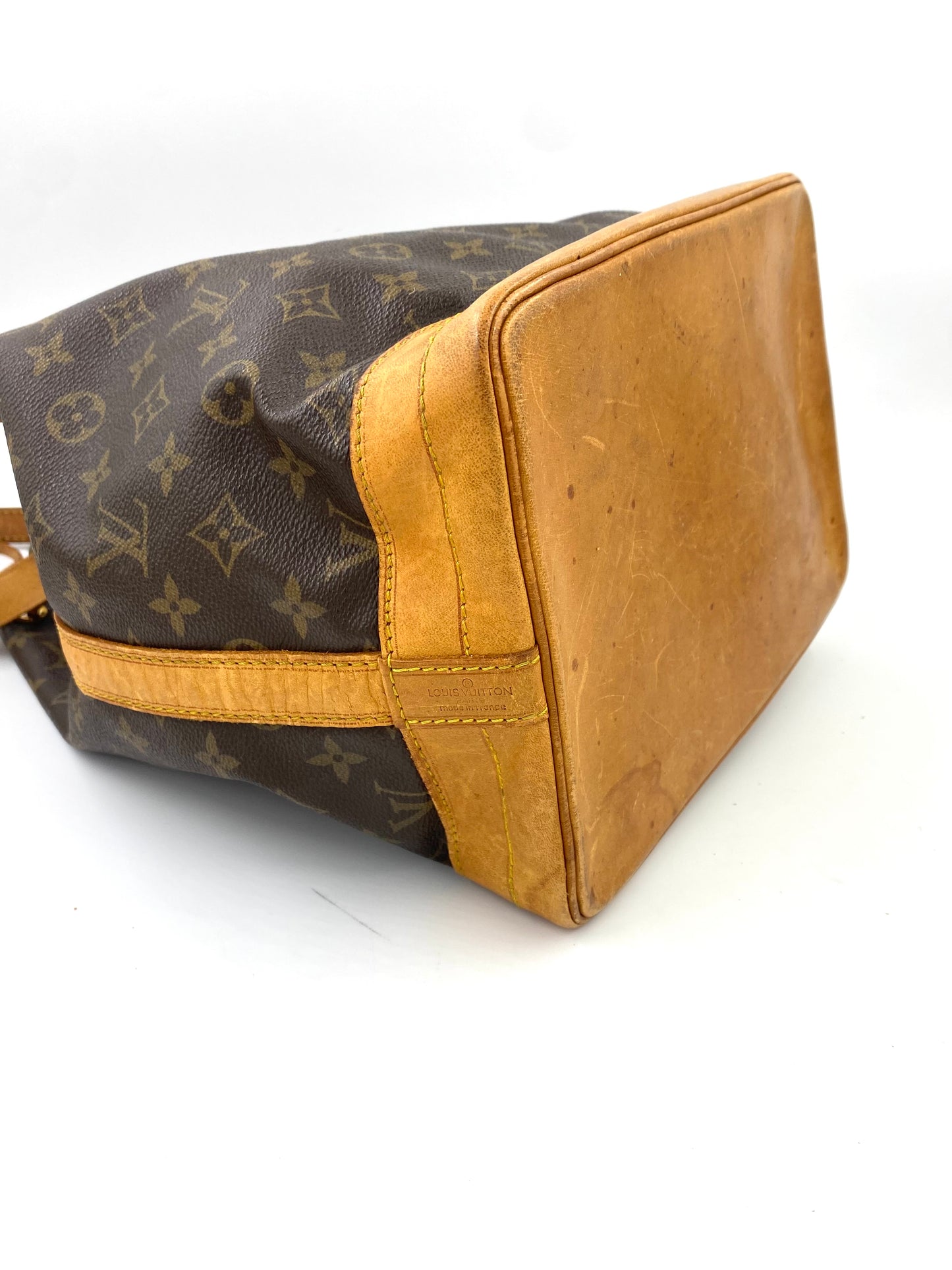 LOUIS VUITTON Noe Grande Monogram Canvas