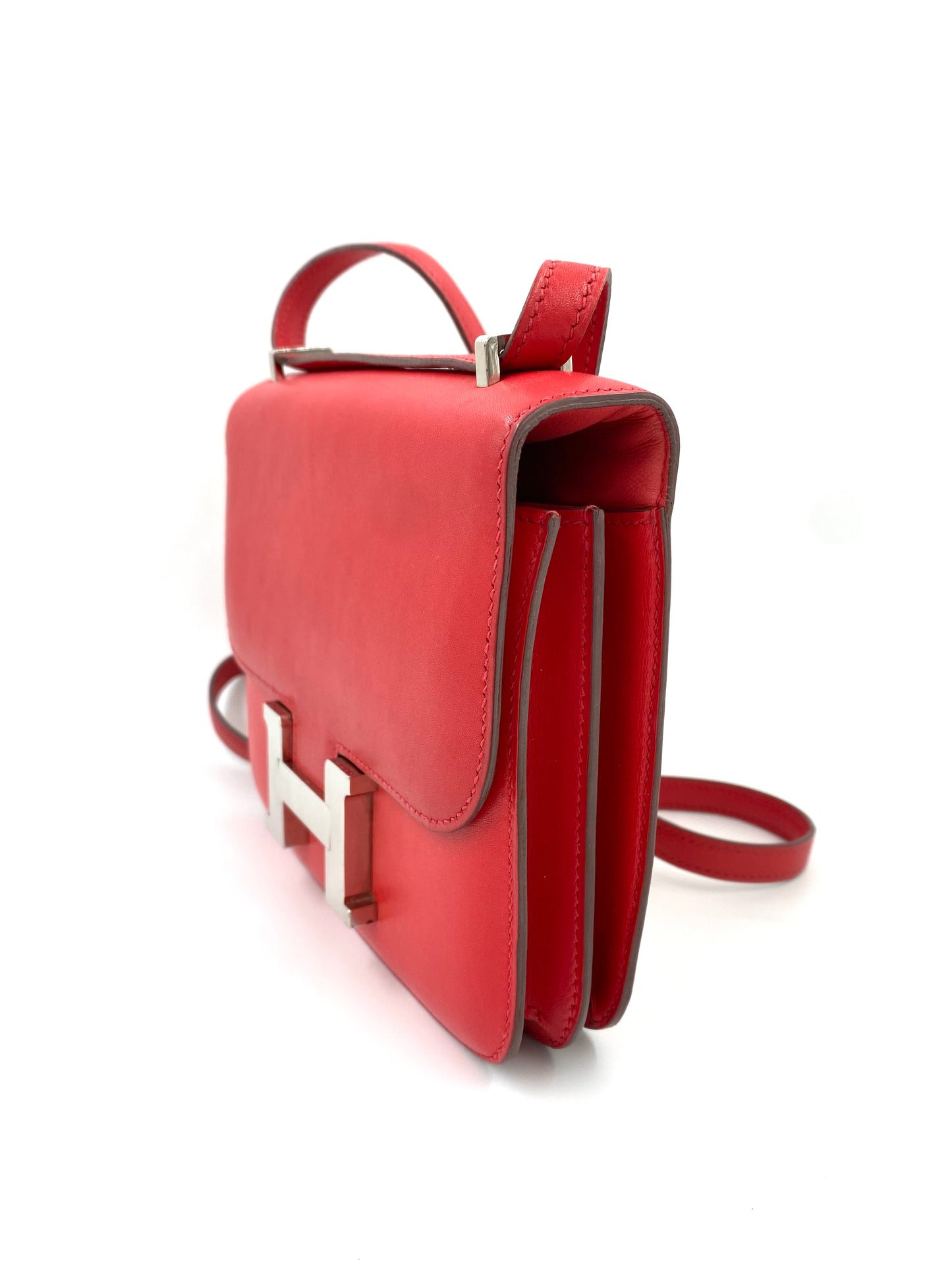 HERMÈS Constance 18 rouge Boxkalbsleder mit Palladium Hardware
