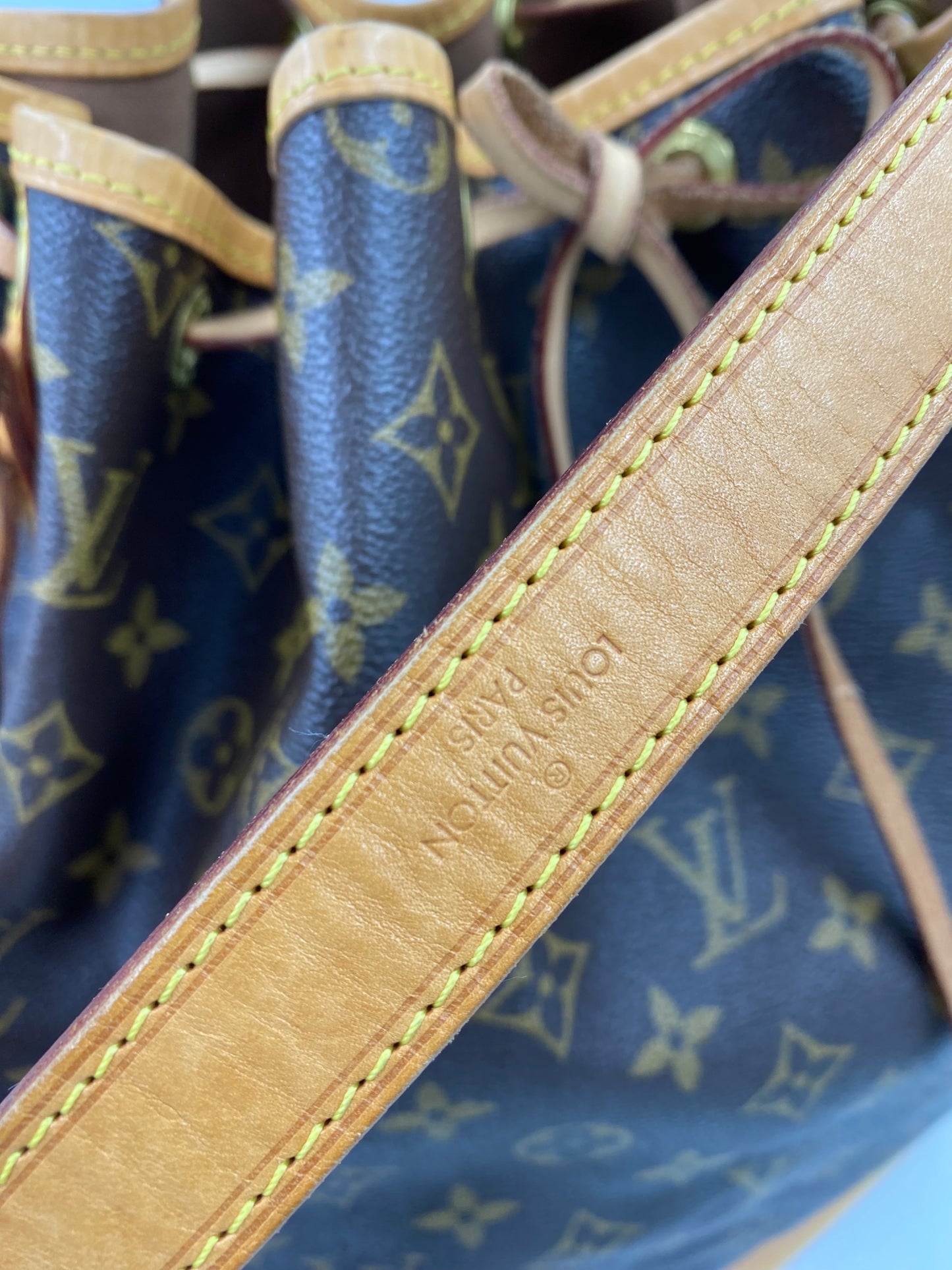 LOUIS VUITTON Noe grande Monogram Canvas