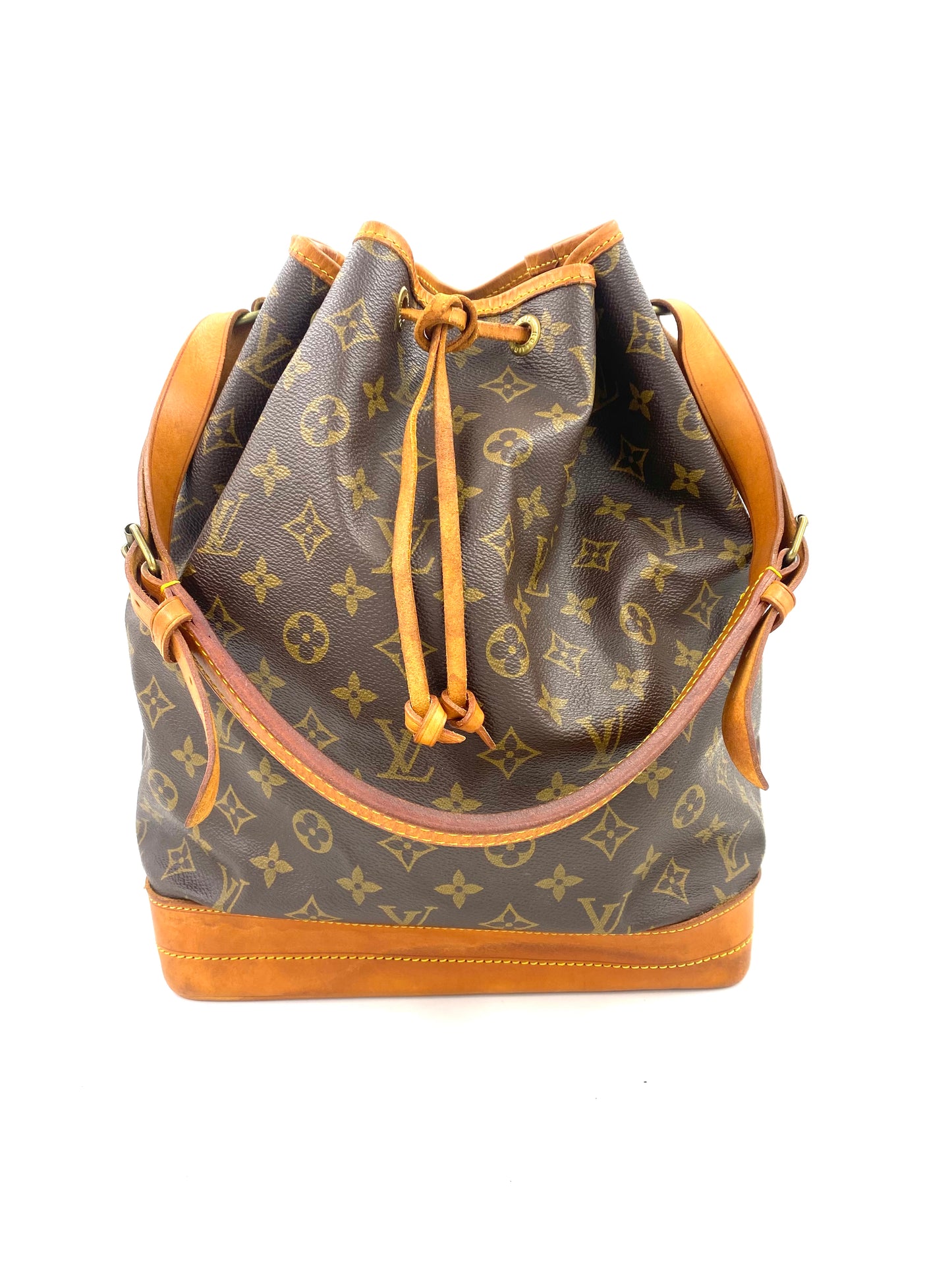 LOUIS VUITTON Noe grande Monogram Canvas