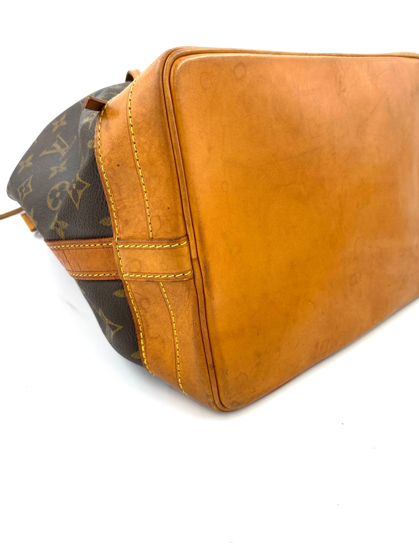 LOUIS VUITTON Noe grande Monogram Canvas