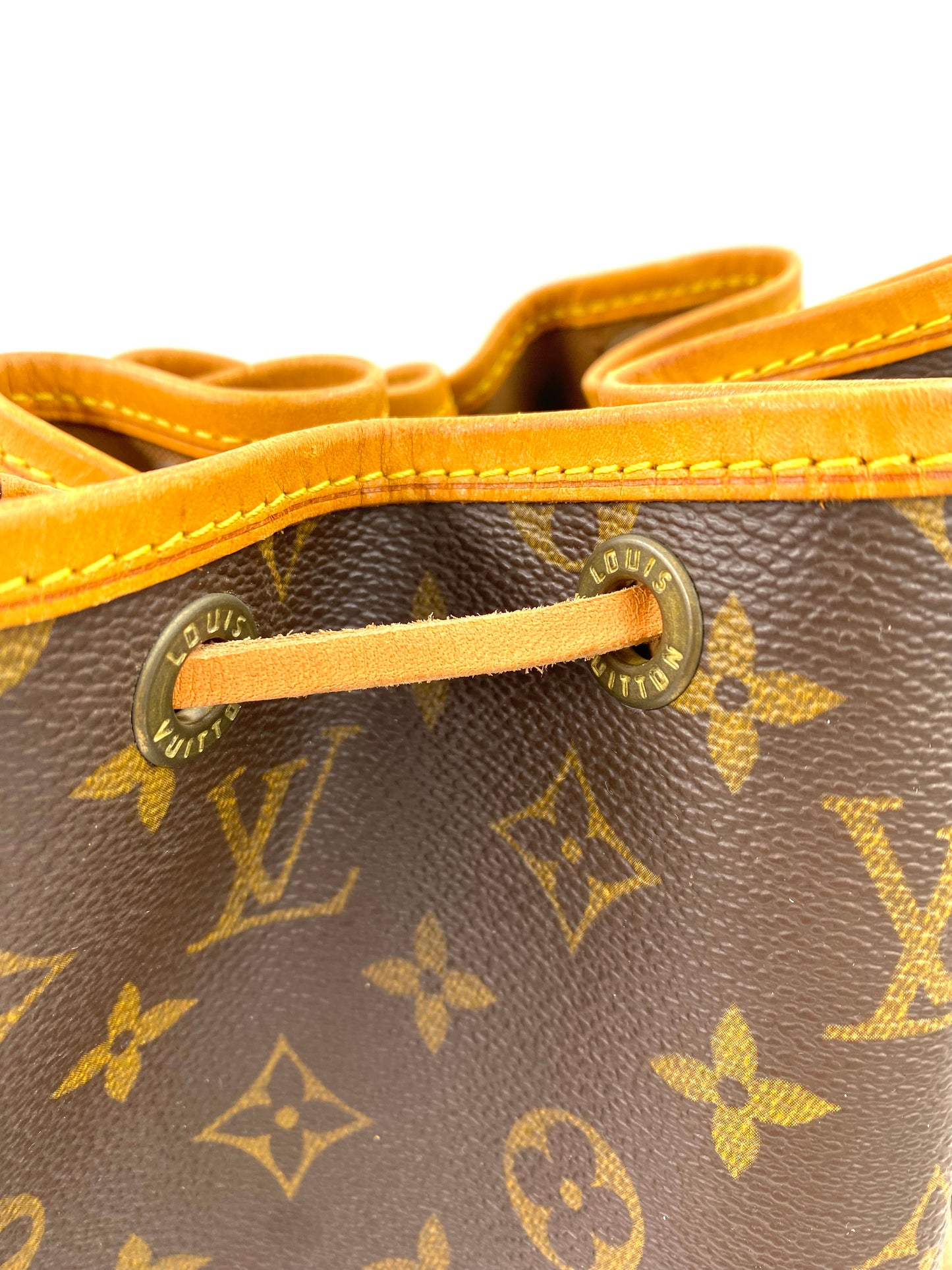 LOUIS VUITTON Noe grande Monogram Canvas