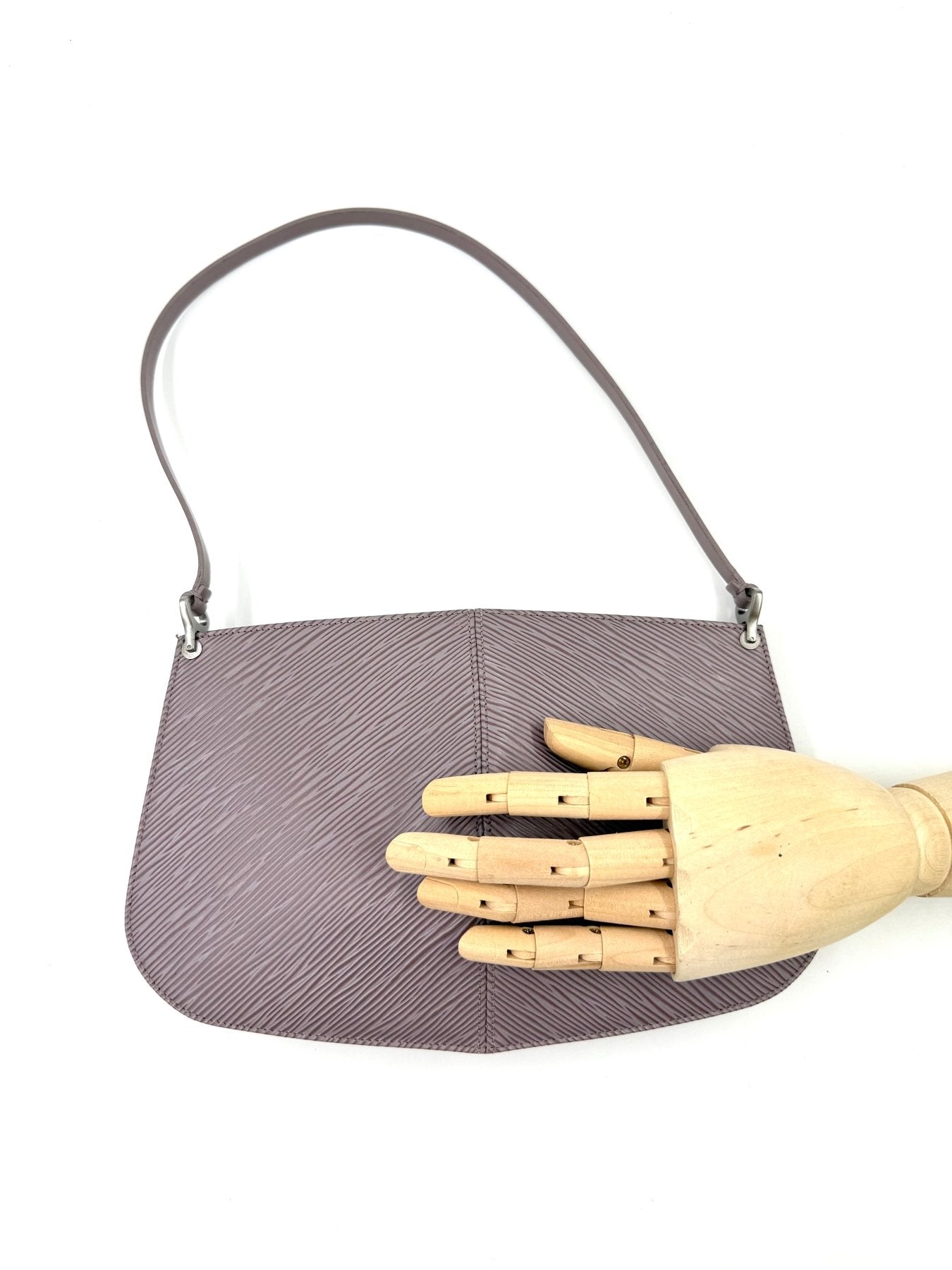 LOUIS VUITTON Demi Lune Epi lila - Clutch & Macarons - SP1010 - Clutch & Macarons -