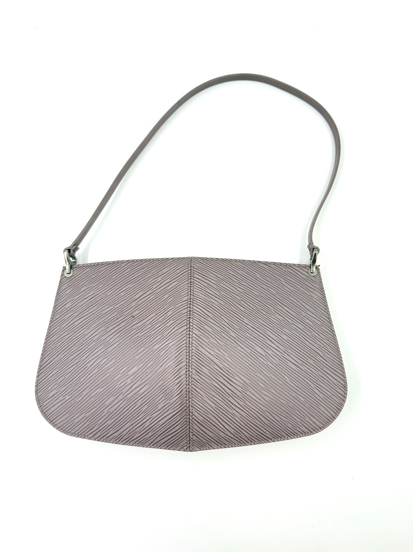 LOUIS VUITTON Demi Lune Epi lila Damen Pochette in seltenem Mokka Ton, elegant und neuwertig.