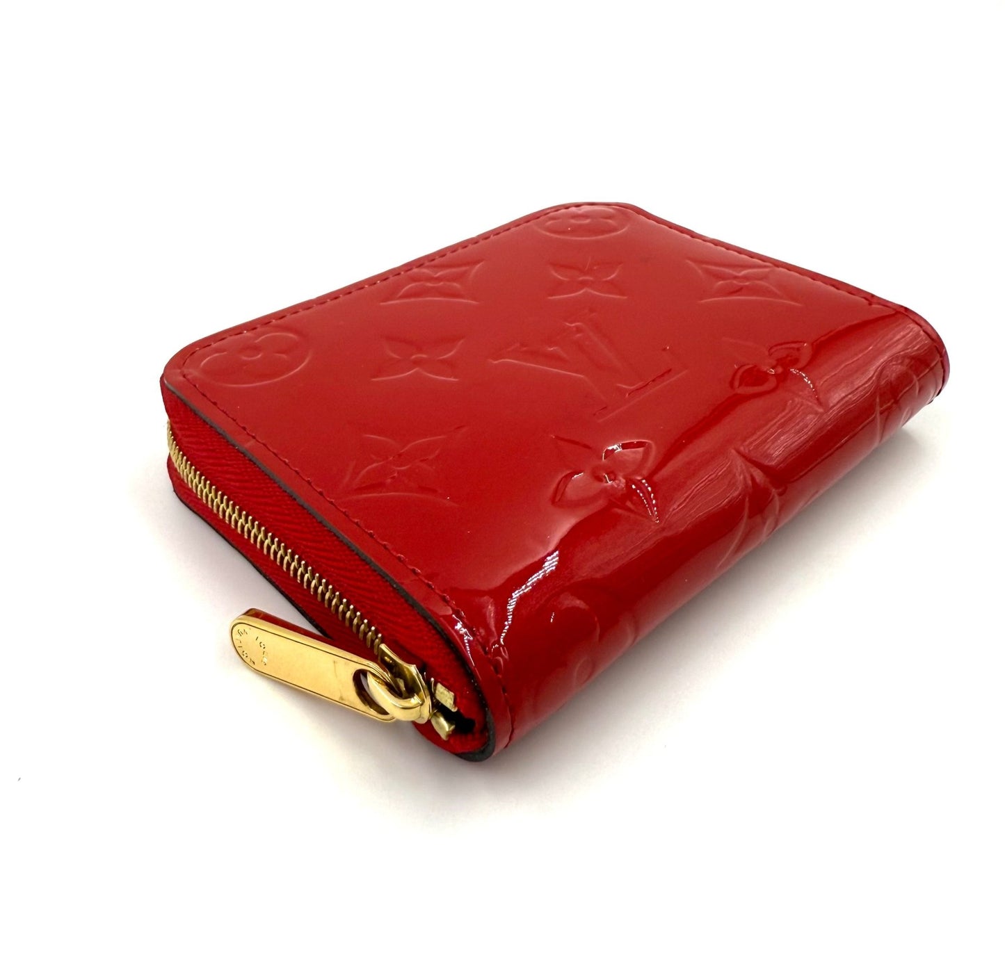 LOUIS VUITTON Zippy Coin Monogram Vernis rouge - Clutch & Macarons - Clutch & Macarons -