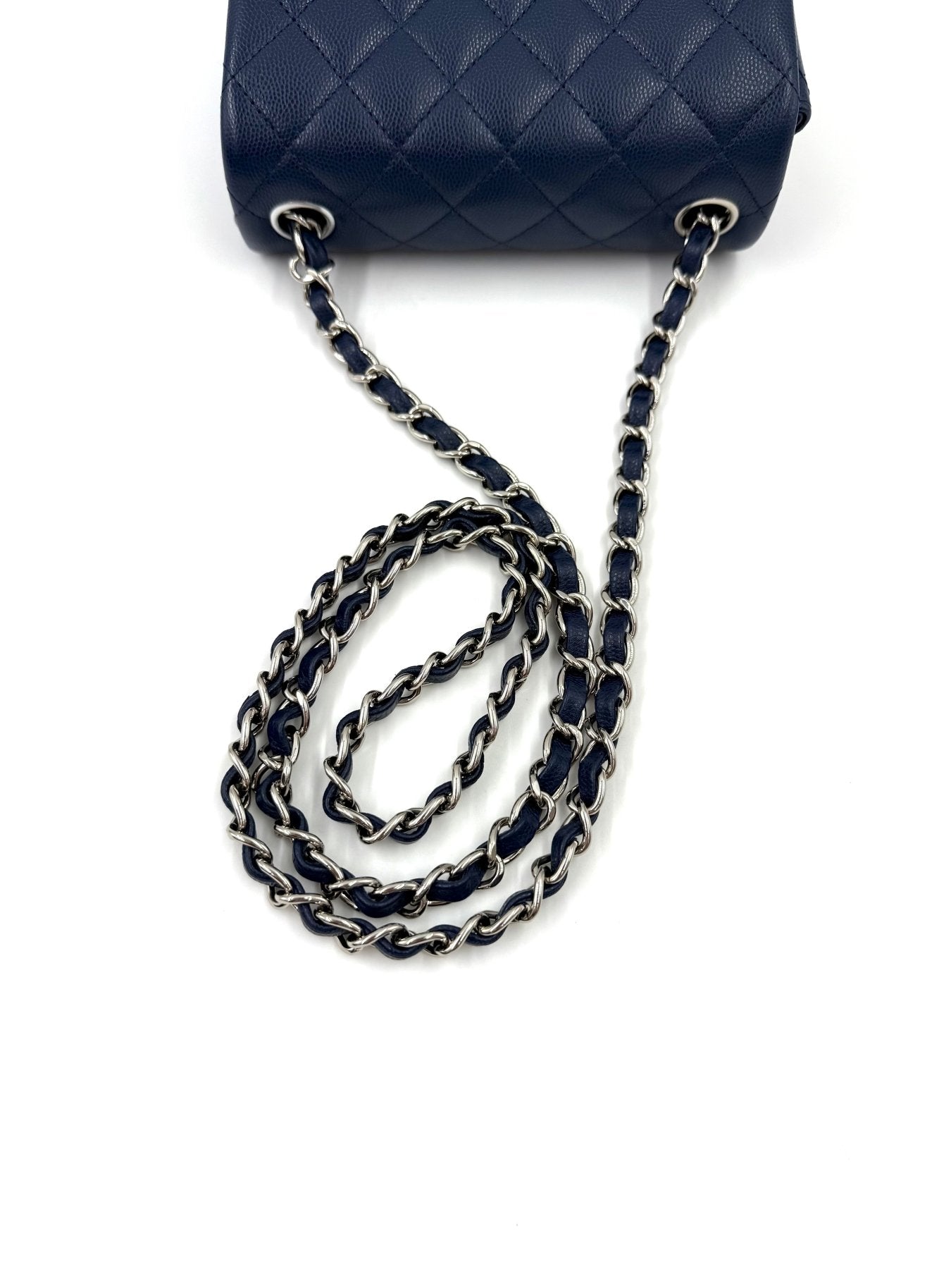 CHANEL Mini Square Flap Bag Caviar blau - Clutch & Macarons - 24572438 - Clutch & Macarons -