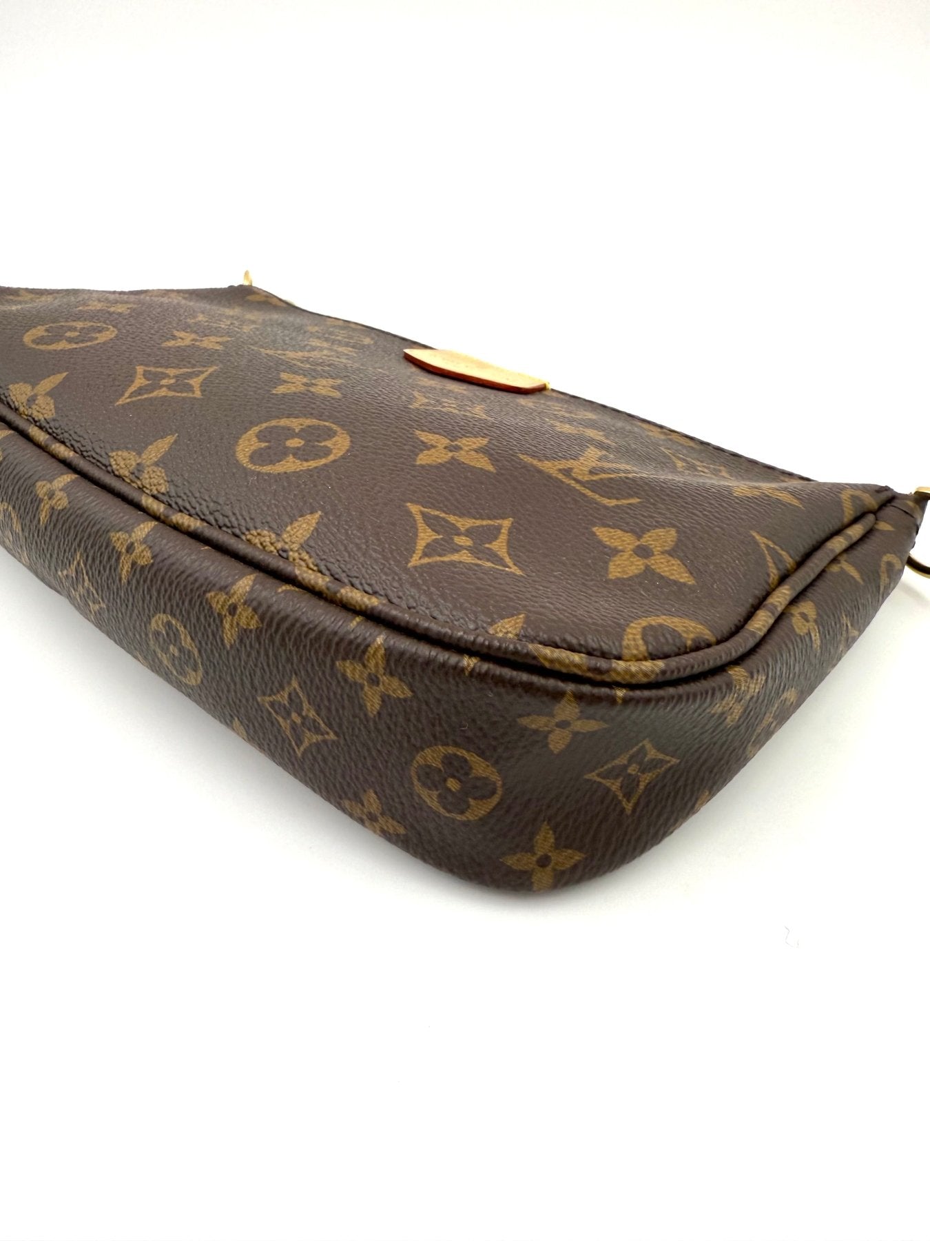 LOUIS VUITTON Multi Pochette Monogram Canvas Khaki - Clutch & Macarons - Chip - Clutch & Macarons -