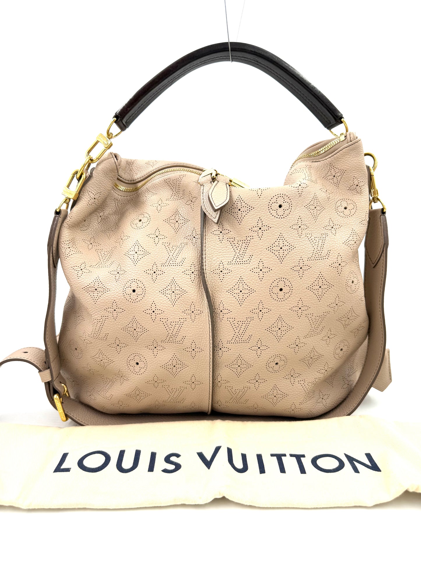 LOUIS VUITTON Selene PM mit Pochette Galet aus beigem Leder mit Monogrammperforation und abnehmbarem Schulterriemen.