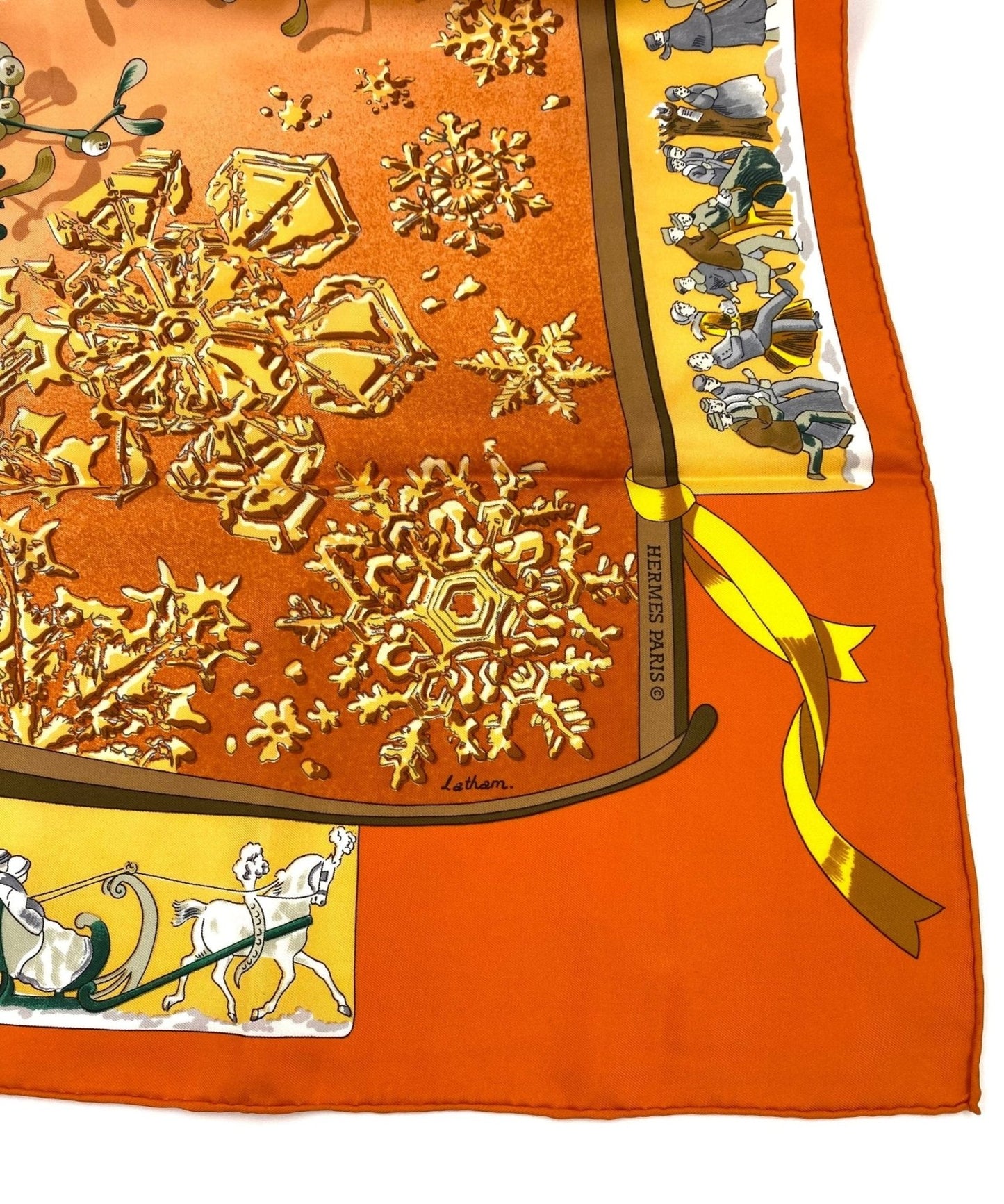 HERMÈS Carre 90 Neige d‘Antan orange - Clutch & Macarons - Clutch & Macarons -