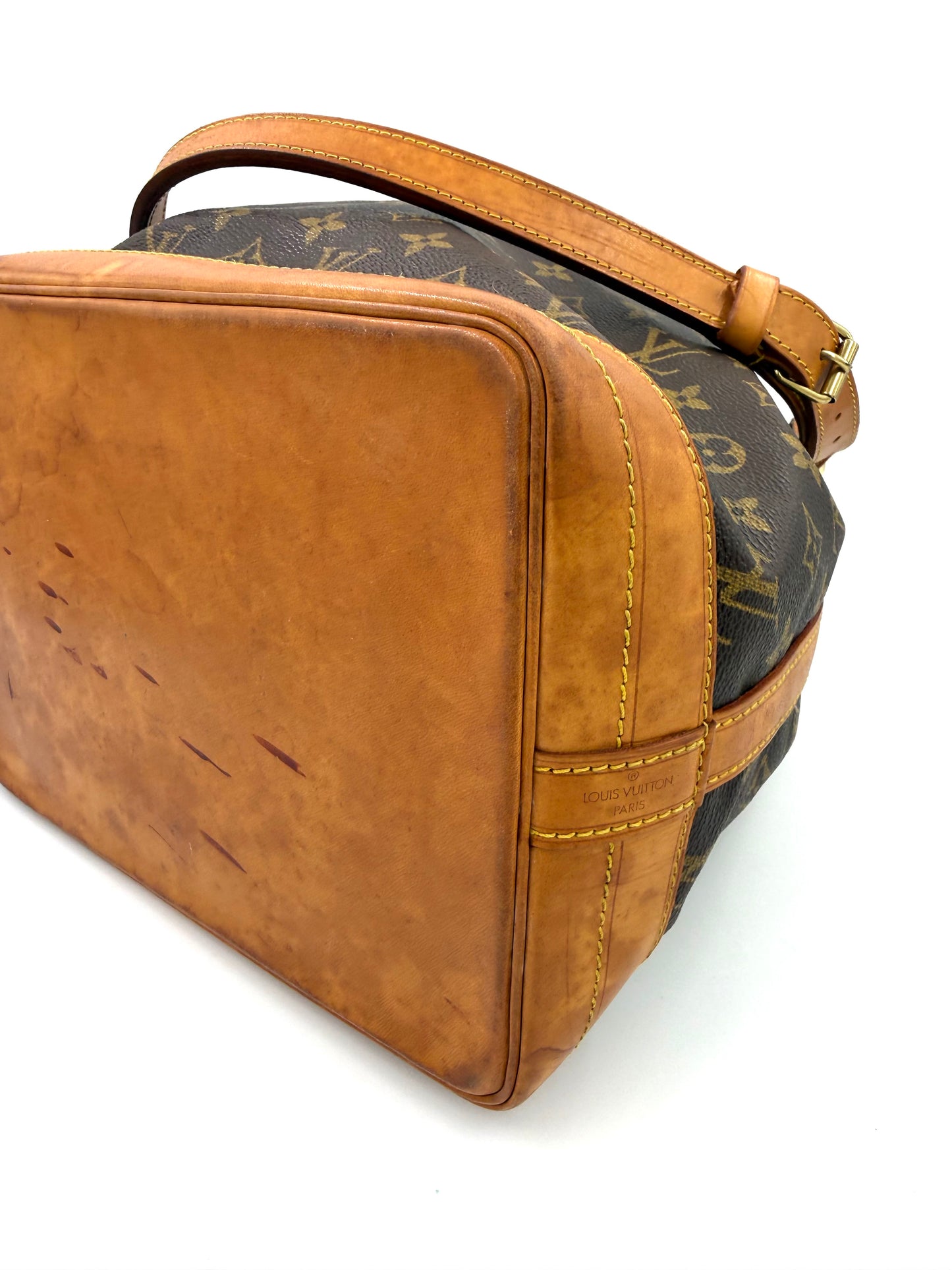 LOUIS VUITTON Noe grande Monogram Canvas