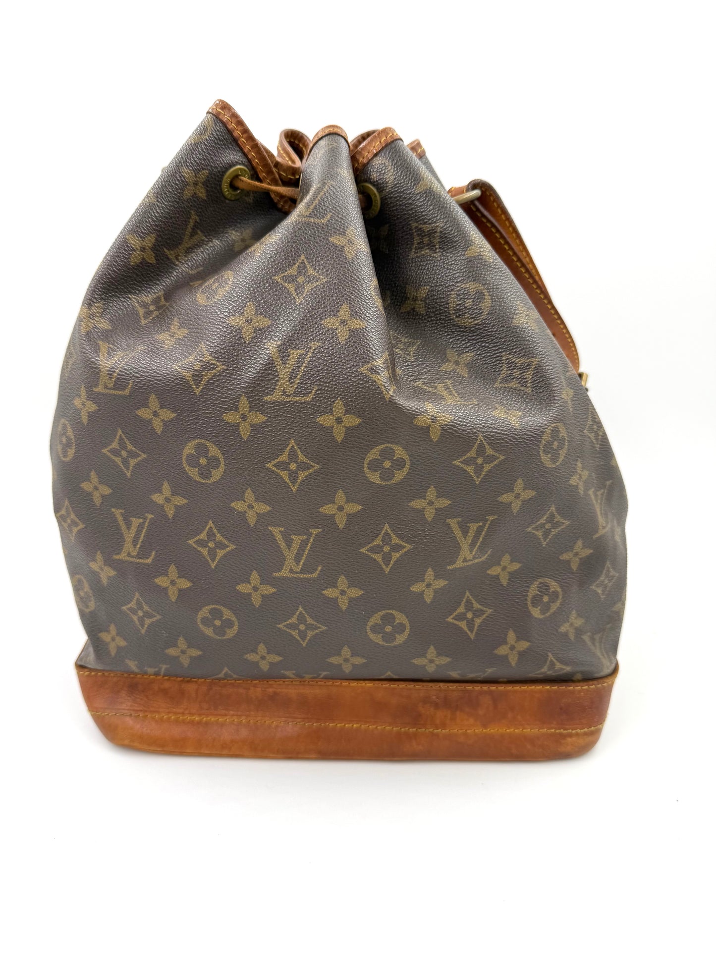 LOUIS VUITTON Noe grande Monogram Canvas
