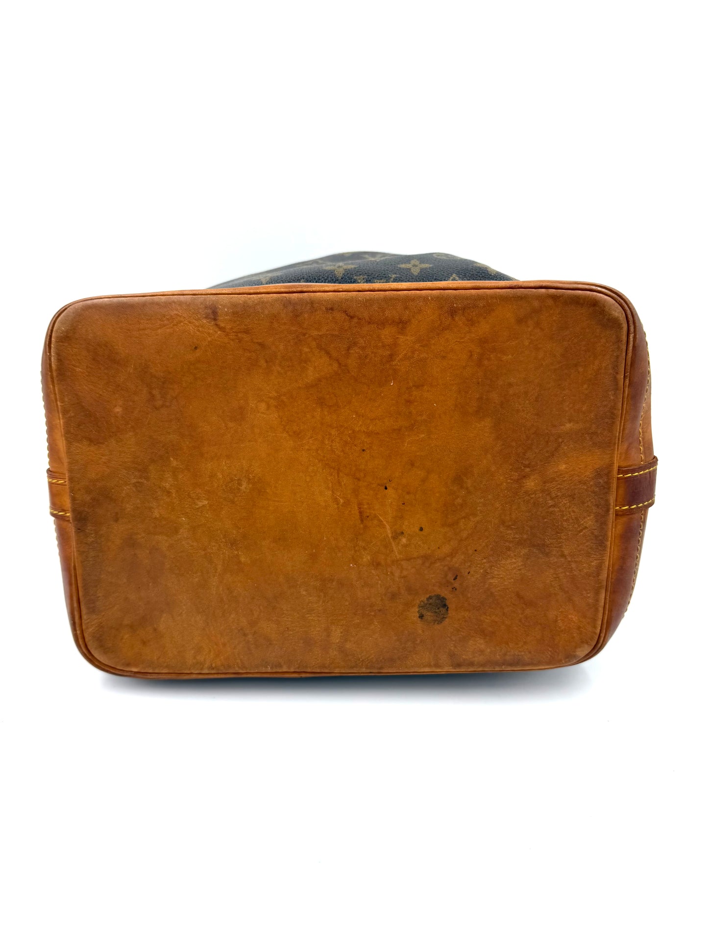 LOUIS VUITTON Noe grande Monogram Canvas