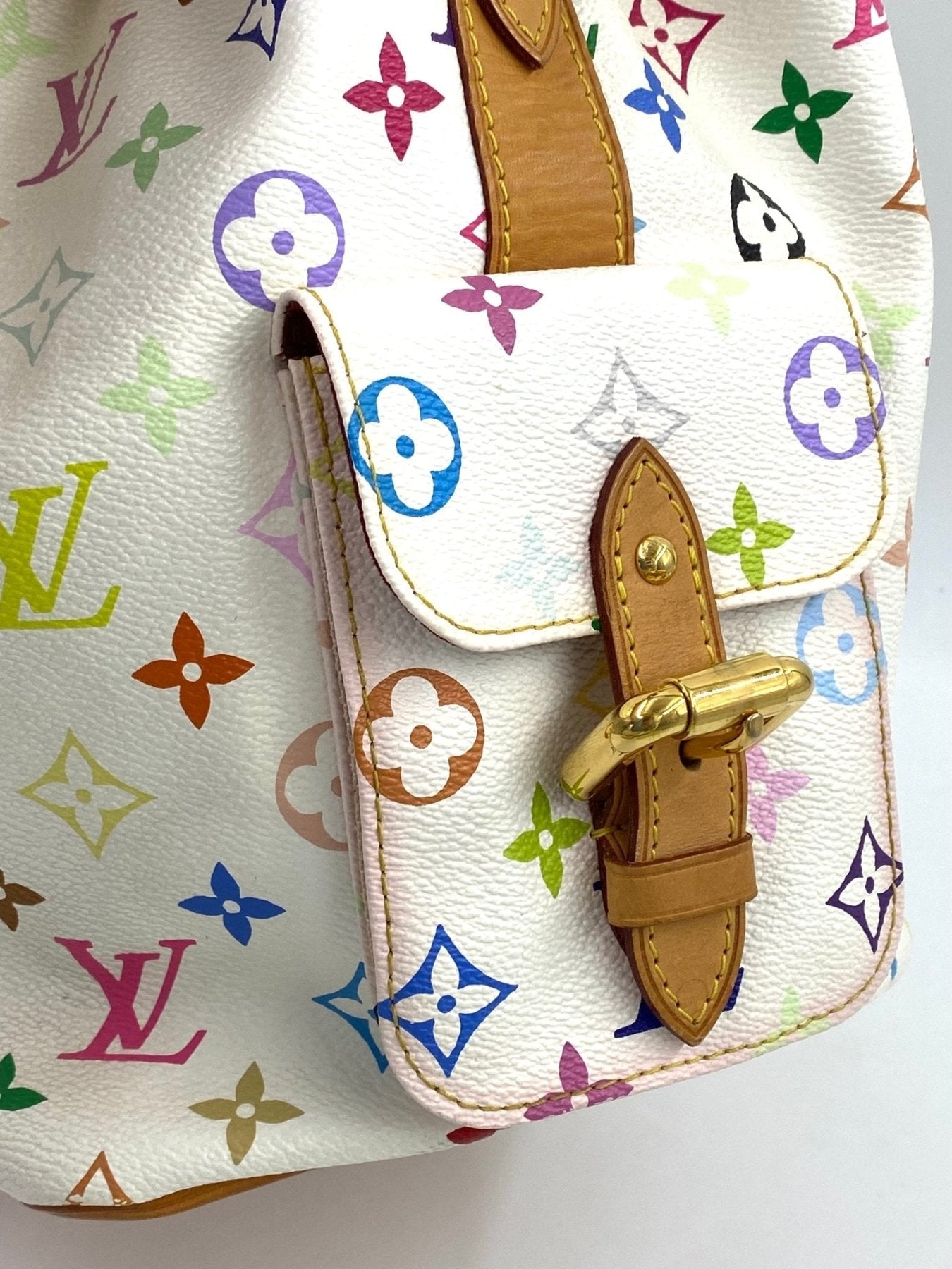 Louis Vuitton Noe petit Tasche in weissem Multicolor Monogram Canvas mit bunten Blumen und LV Logos, Lederdetails in Honigbraun
