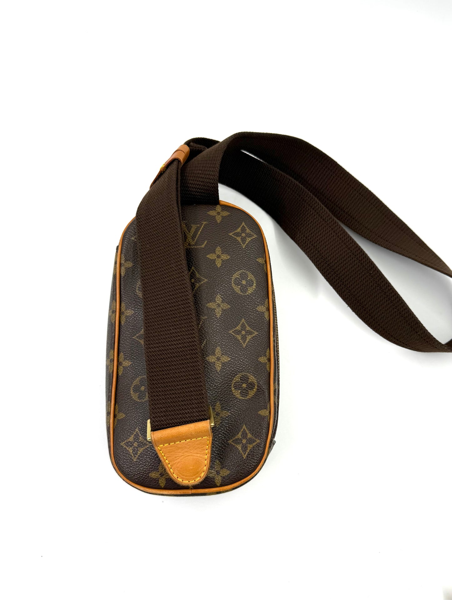 LOUIS VUITTON Pochette Gange Monogram Canvas