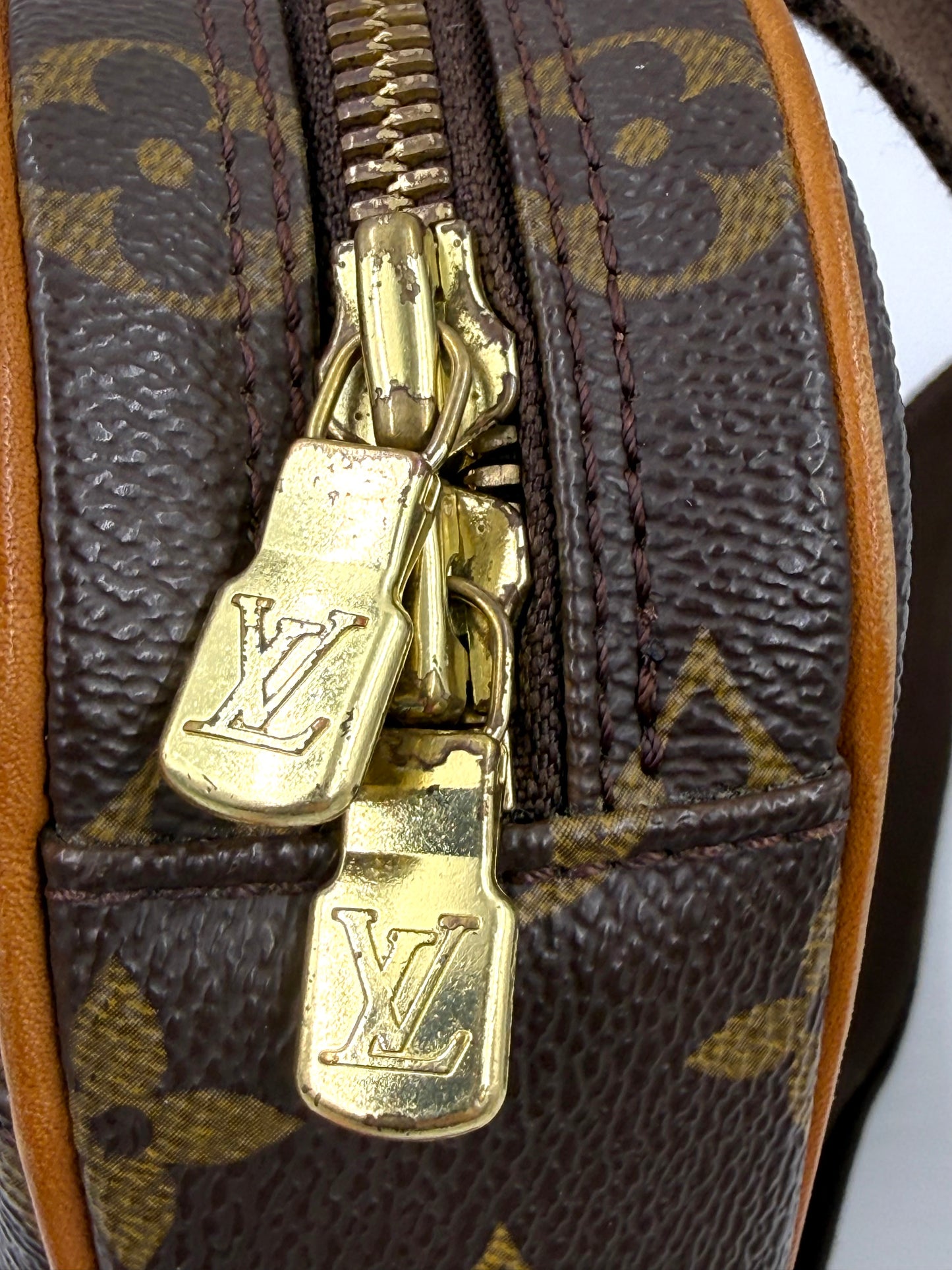 LOUIS VUITTON Pochette Gange Monogram Canvas