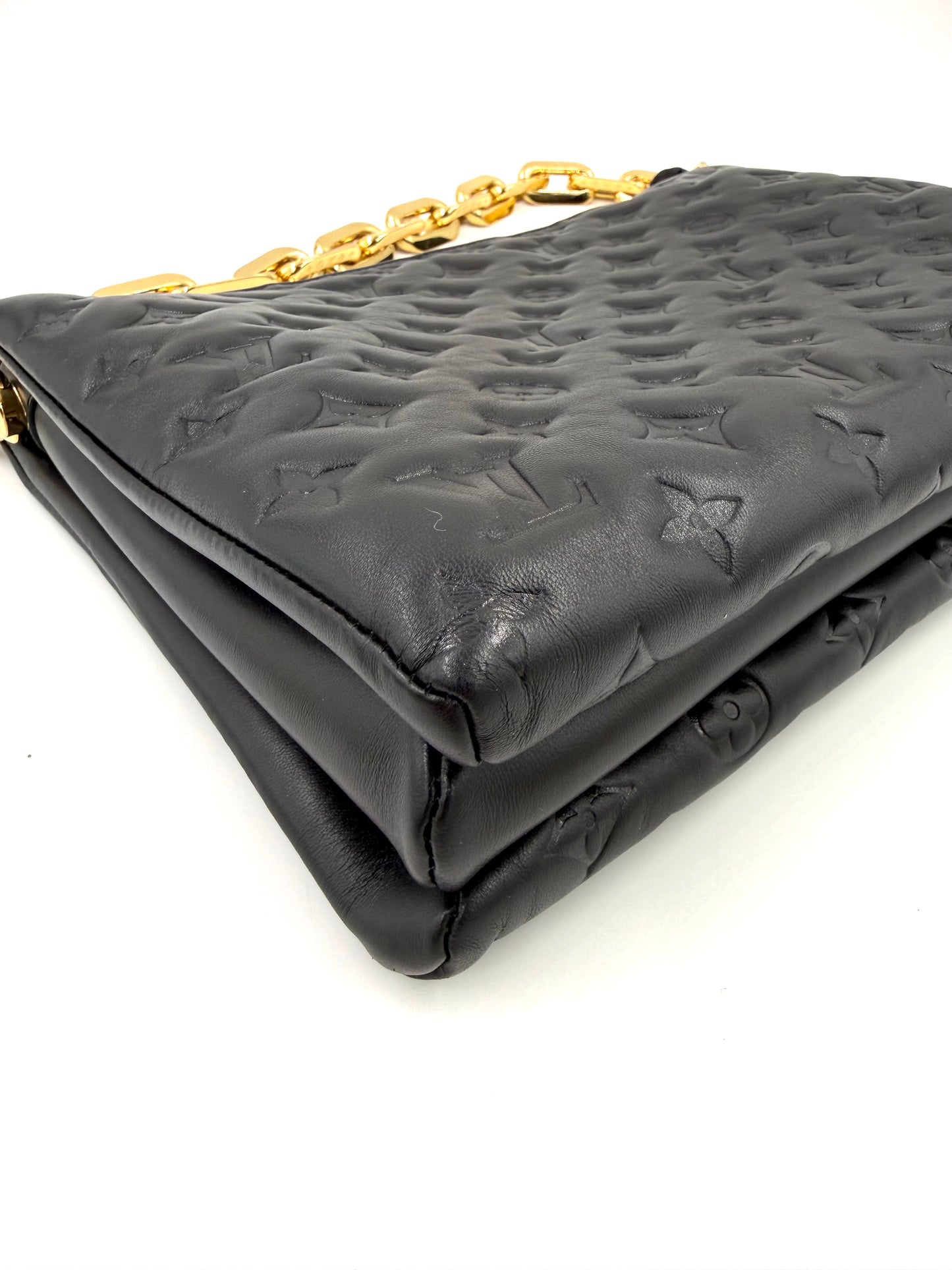 LOUIS VUITTON Coussin MM Monogram Empreinte schwarz