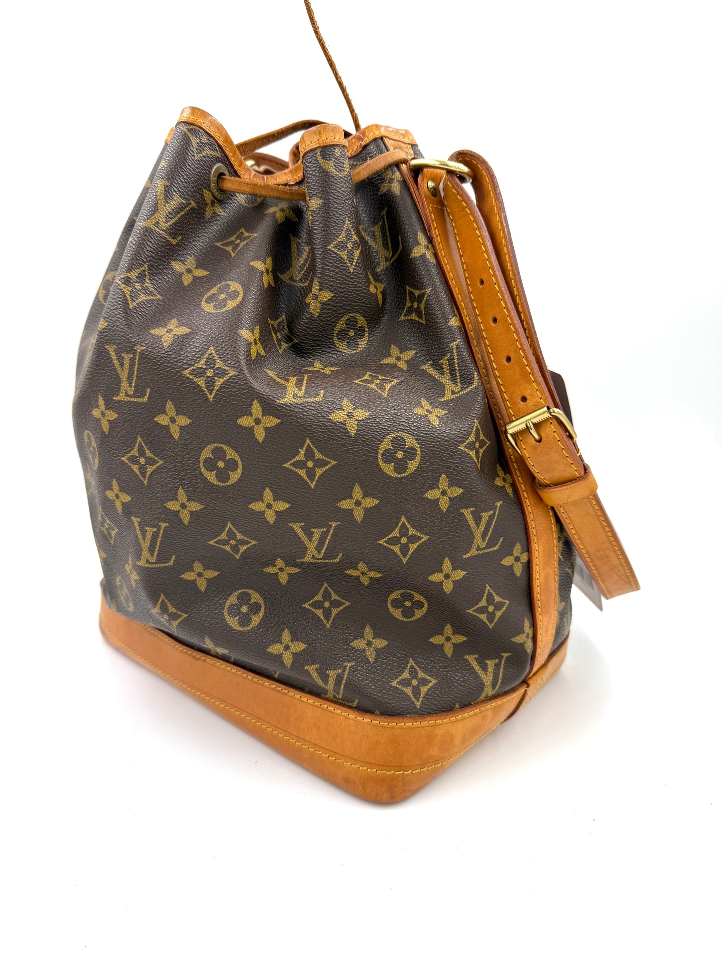 LOUIS VUITTON Noe grande Monogram Canvas