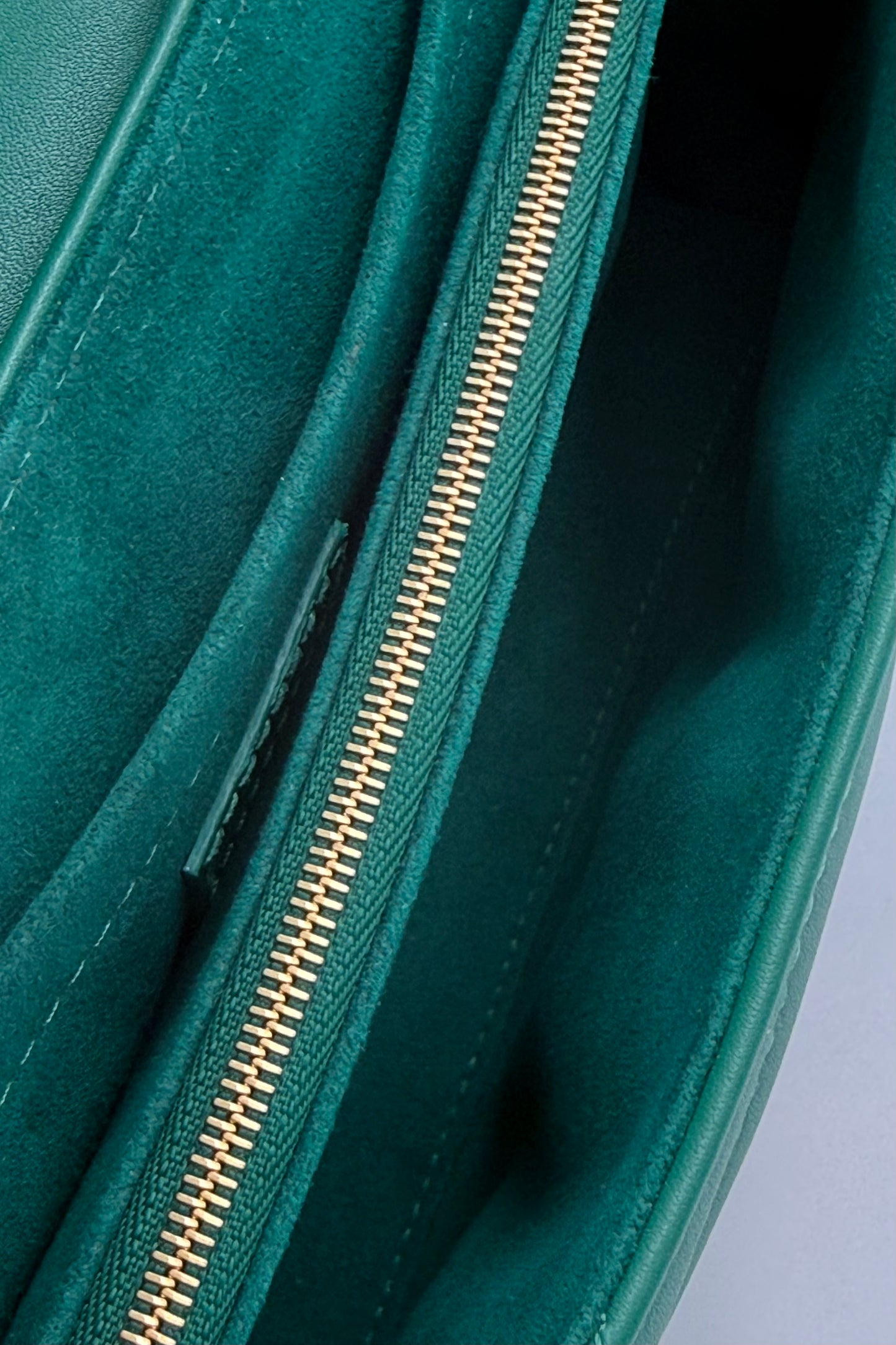 LOUIS VUITTON New Wave türkis