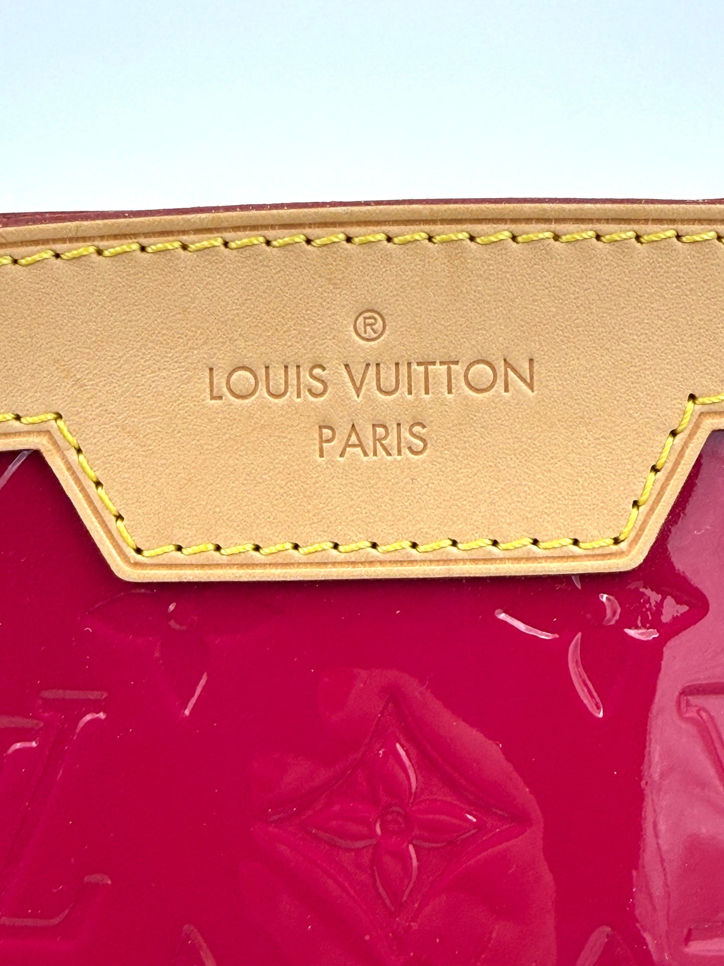 LOUIS VUITTON Brea MM Monogram Vernis Rose Indien