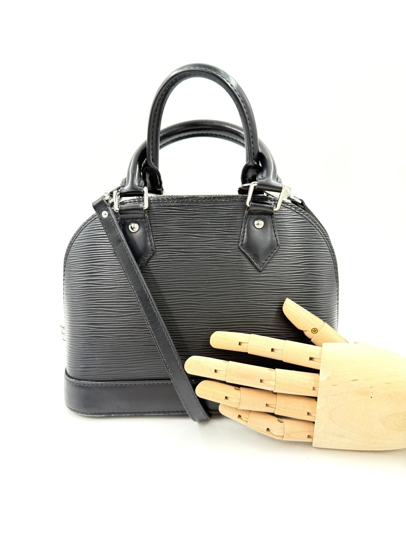 LOUIS VUITTON Alma BB Epi noir - Clutch & Macarons - AA4125 - Clutch & Macarons -